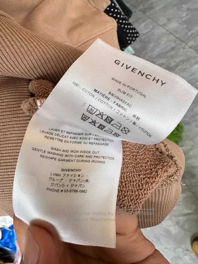 Givenchy Givenchy Classic brand logo round neck sweatshirt Size US L / EU 52-54 / 3 - 7 Thumbnail