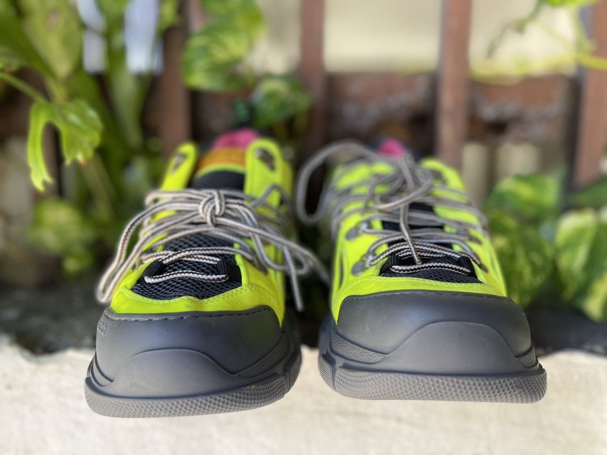 Gucci Gucci Flashtrek Low Sneakers Neon Yellow Green Size US 6.5 / EU 39-40 - 7 Thumbnail