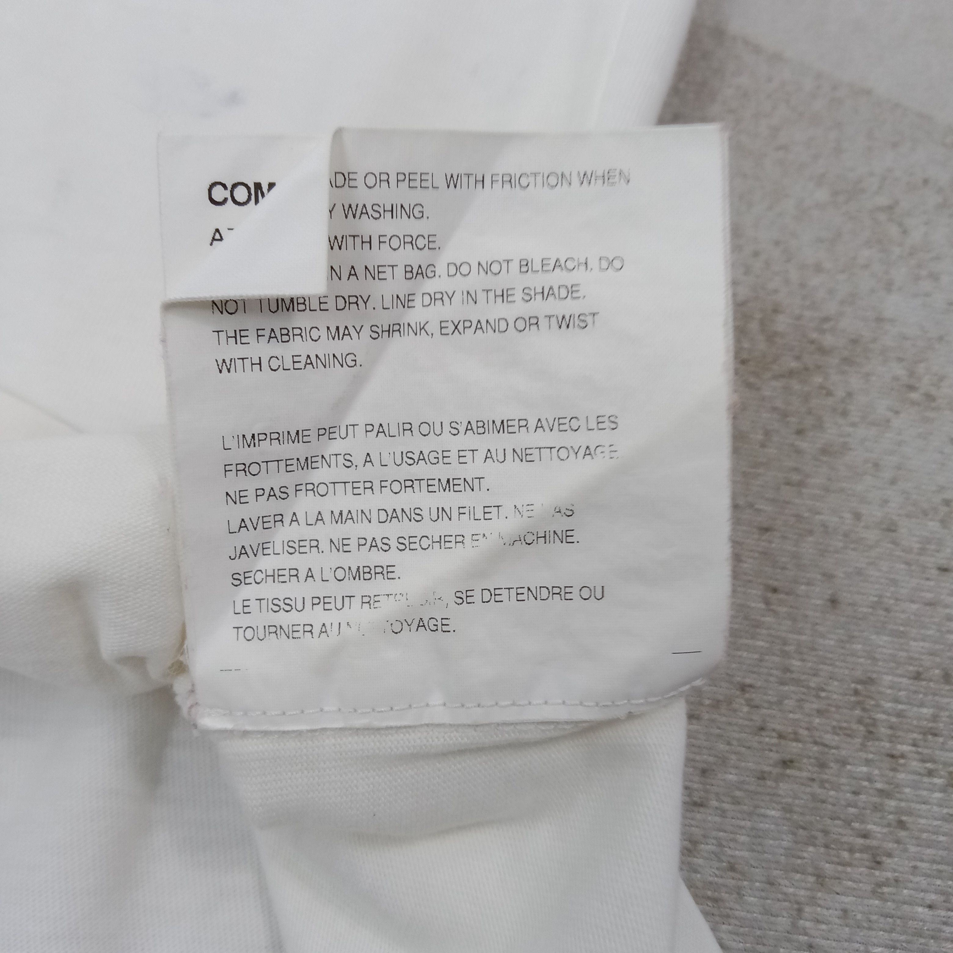 Comme des Garcons PLAY Comme Des Garcons Play Japanese Tshirt C267N31 Size US M / EU 48-50 / 2 - 7 Thumbnail