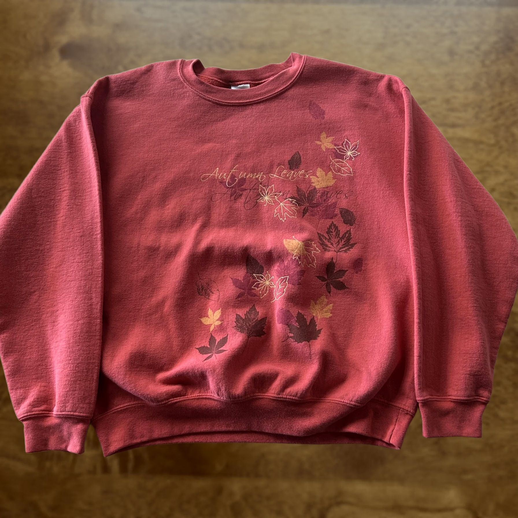 Gildan Y2K Autumn Leaves Sweatshirt Mens Large Red Gildan Heavy Blend Fleece Pullover Size US L / EU 52-54 / 3 - 1 Thumbnail