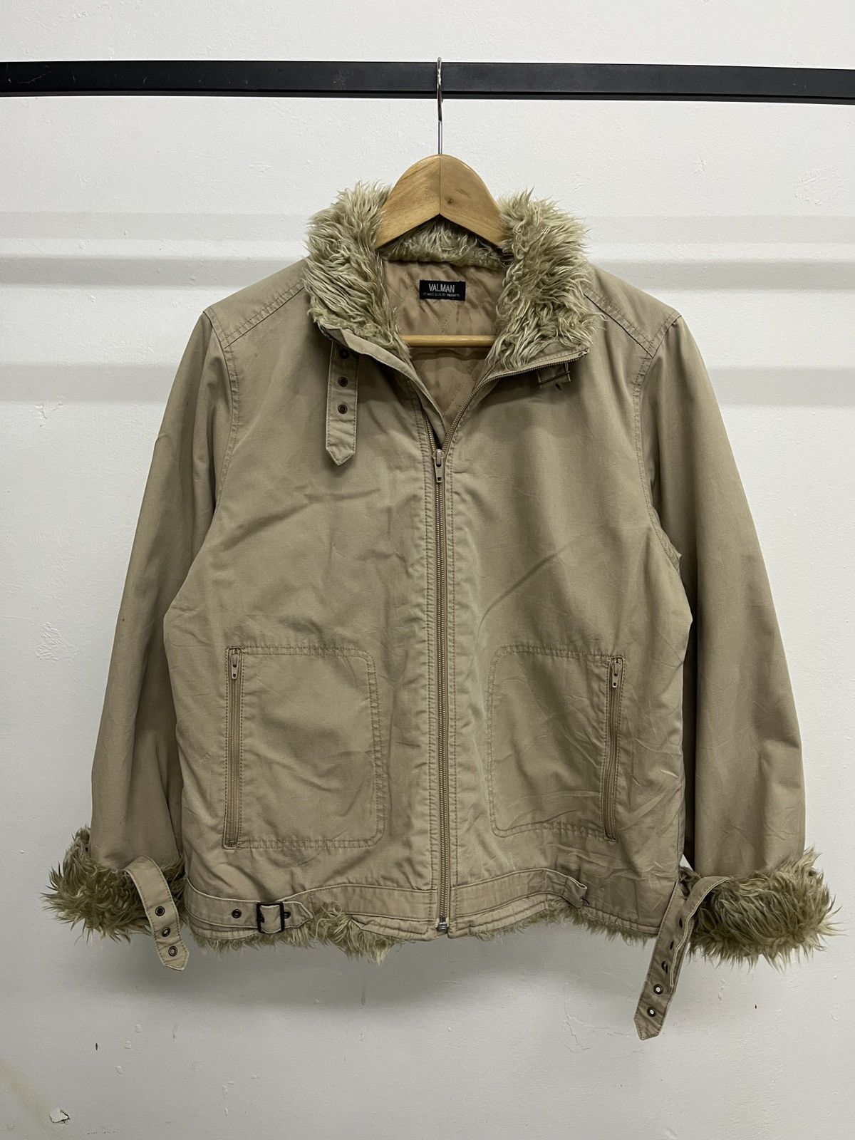 Tornado Mart JAPANESE FUR JACKET BIKERS BONDAGE ZIPPER GOTHIC PUNK STYLE Size US M / EU 48-50 / 2 - 1 Thumbnail