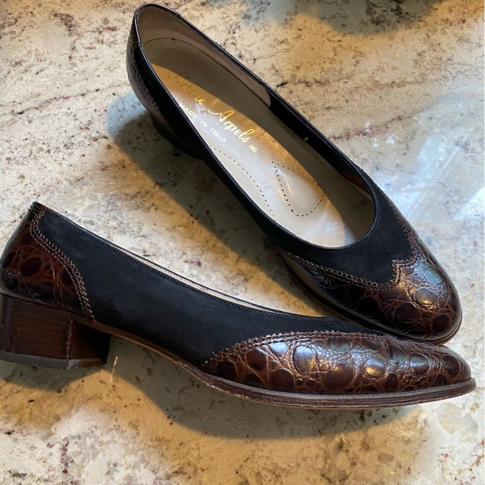 Other Helene Arpels Croc Black Suede Low Pumps Italy 9.5 AA Size US 9.5 / IT 39.5 - 3 Thumbnail