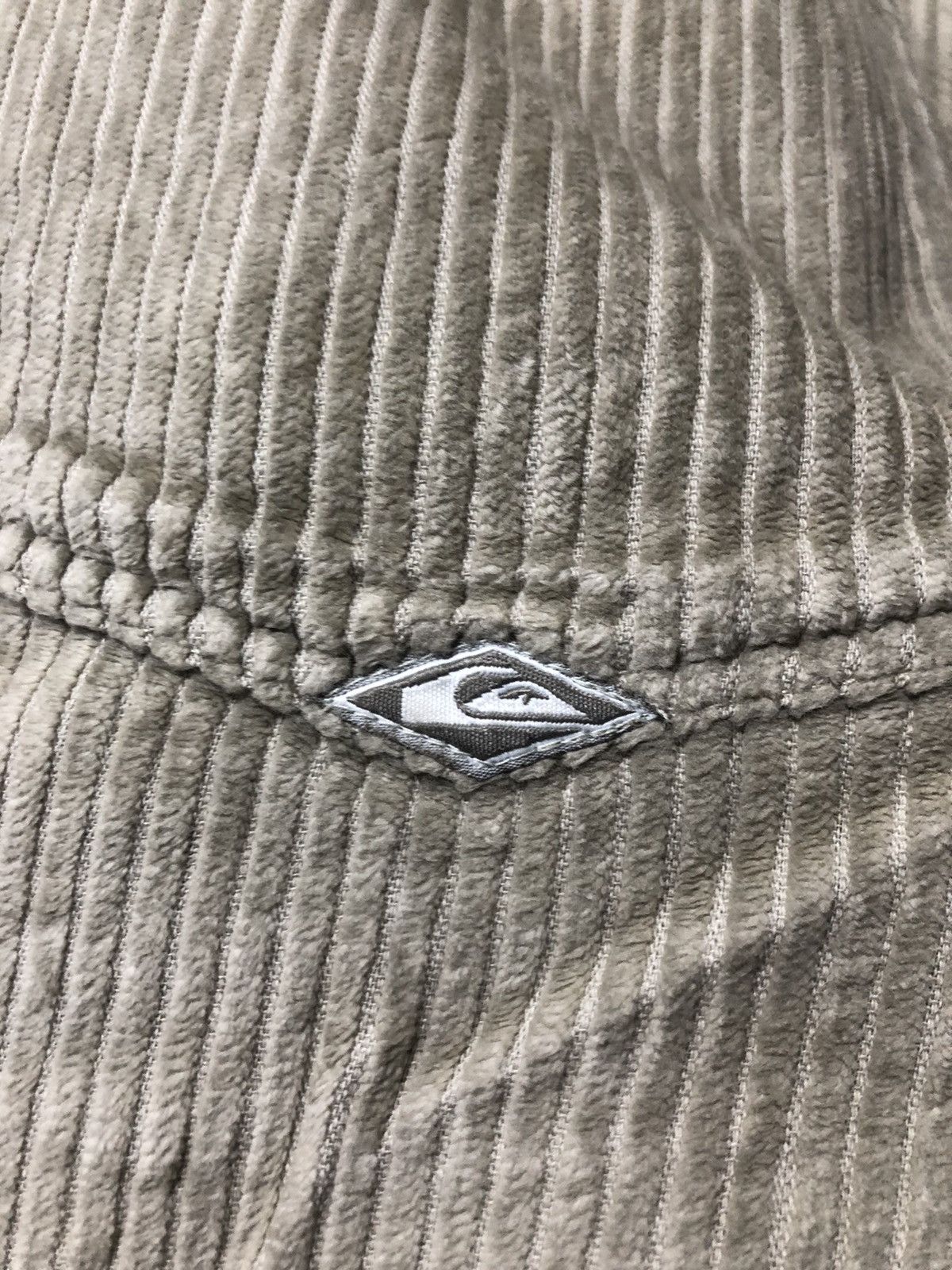 Quiksilver Vintage Quiksilver Corduroy Shorts Size US 30 / EU 46 - 5 Thumbnail