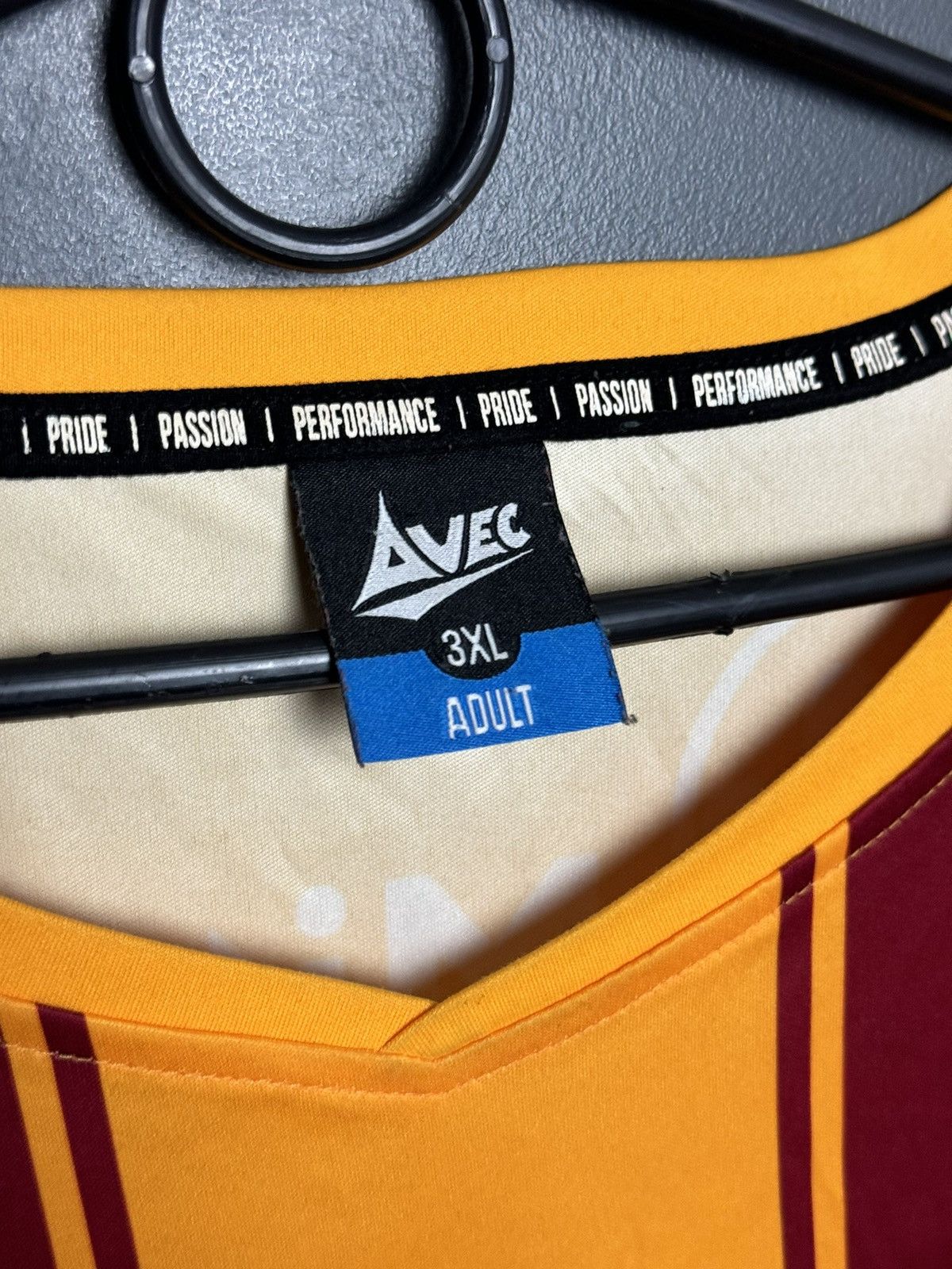 Other XXXL Bradford City 20/21 Home Football Jersey Size US XXL / EU 58 / 5 - 10 Thumbnail