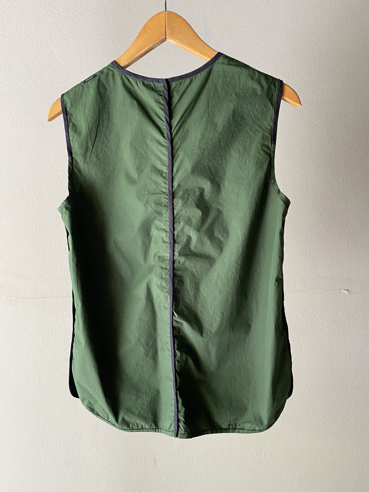 Max Mara Max Mara Forest Green Sleeveless Blouse with Black Trim Size M / US 6-8 / IT 42-44 - 2 Thumbnail