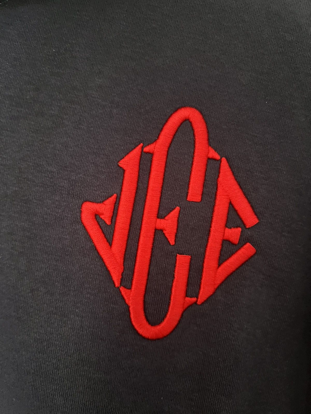 Other Quarter Zip of Economist Jeffrey Epstein souveniur, USA flag Size US M / EU 48-50 / 2 - 6 Thumbnail