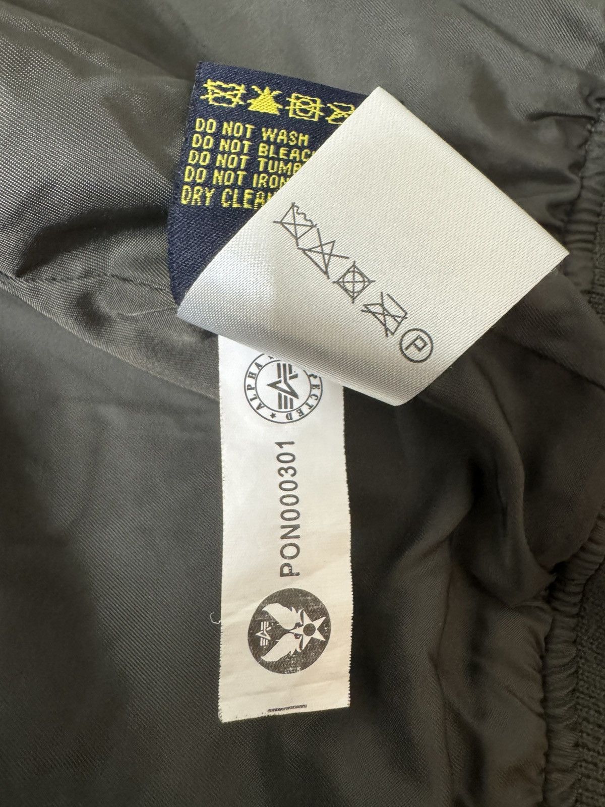 Alpha Industries × Vintage MA-1 Vintage Skymaster Bomber Jacket Size US M / EU 48-50 / 2 - 10 Thumbnail