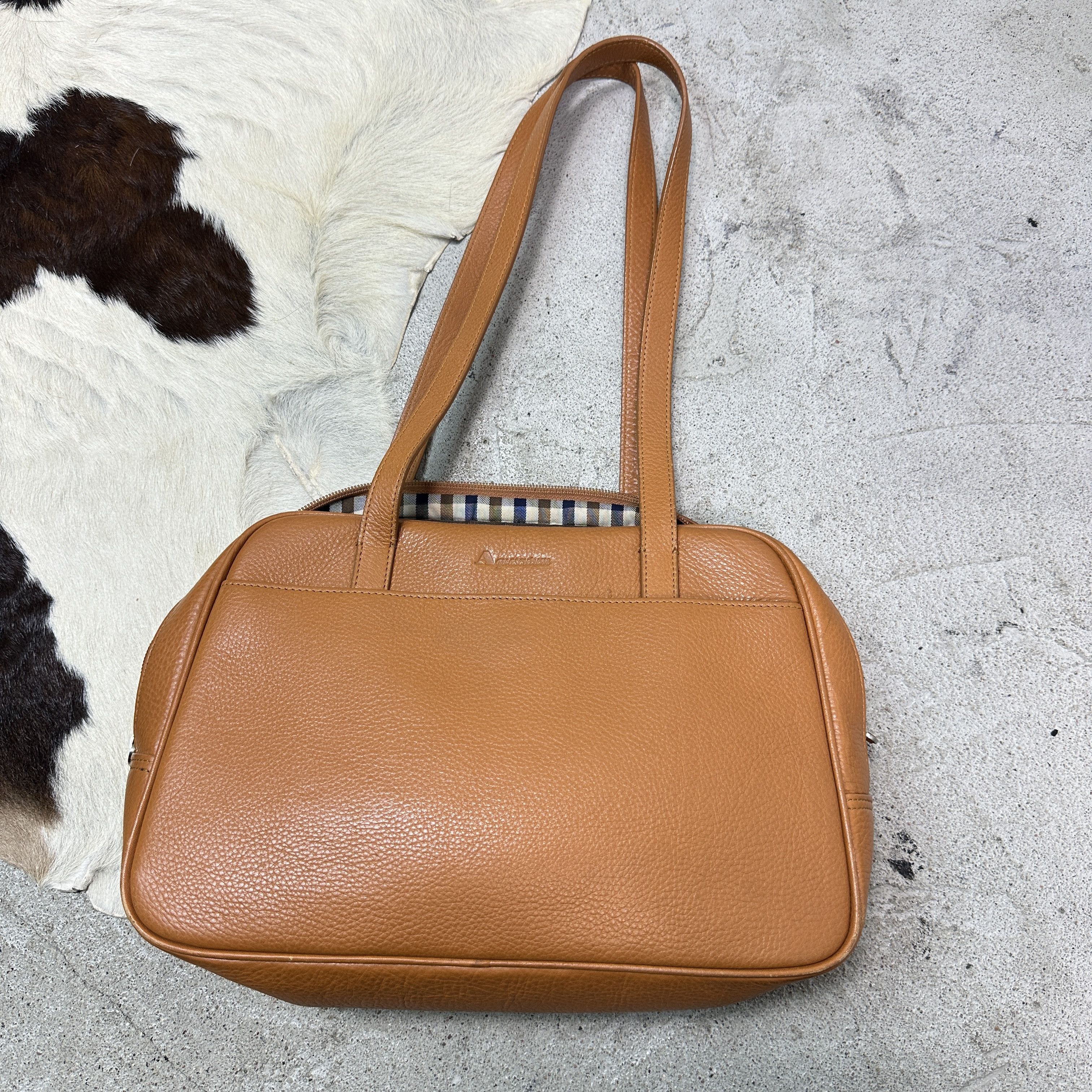 Aquascutum Vintage Avant Garde Old Money Aquascutum Bag Y2K Size ONE SIZE - 2 Thumbnail