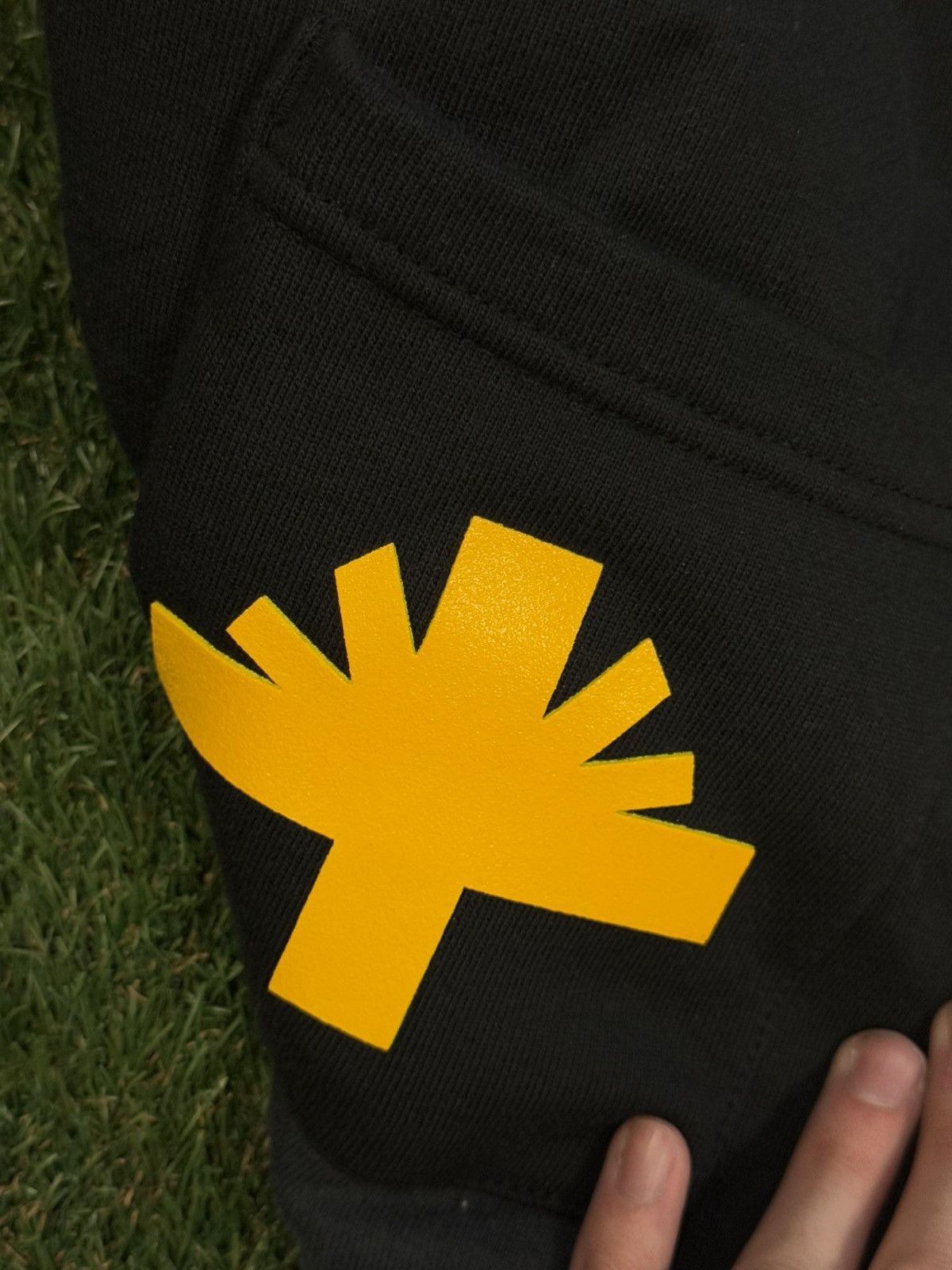 Vertabrae Vertabrae C-2 Sweatpants Black/Yellow Size S (NEW) Size US 30 / EU 46 - 8 Thumbnail
