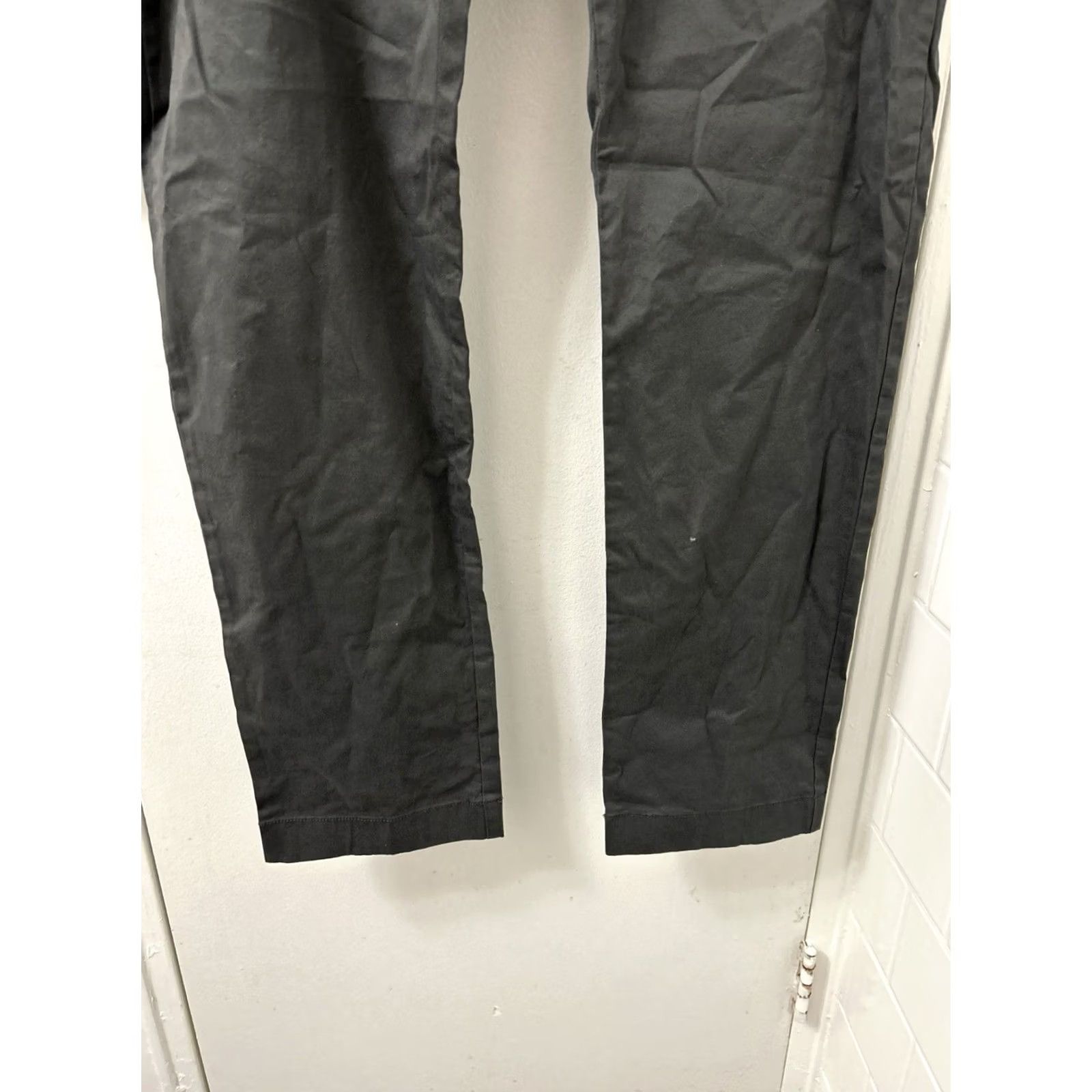 J.Crew J. Crew The Driggs Slim Fit Flex Chino Pants Mens 35x32 Gray Flat Front Tapered Regular Inseam 32"} Size US 35 - 3 Thumbnail