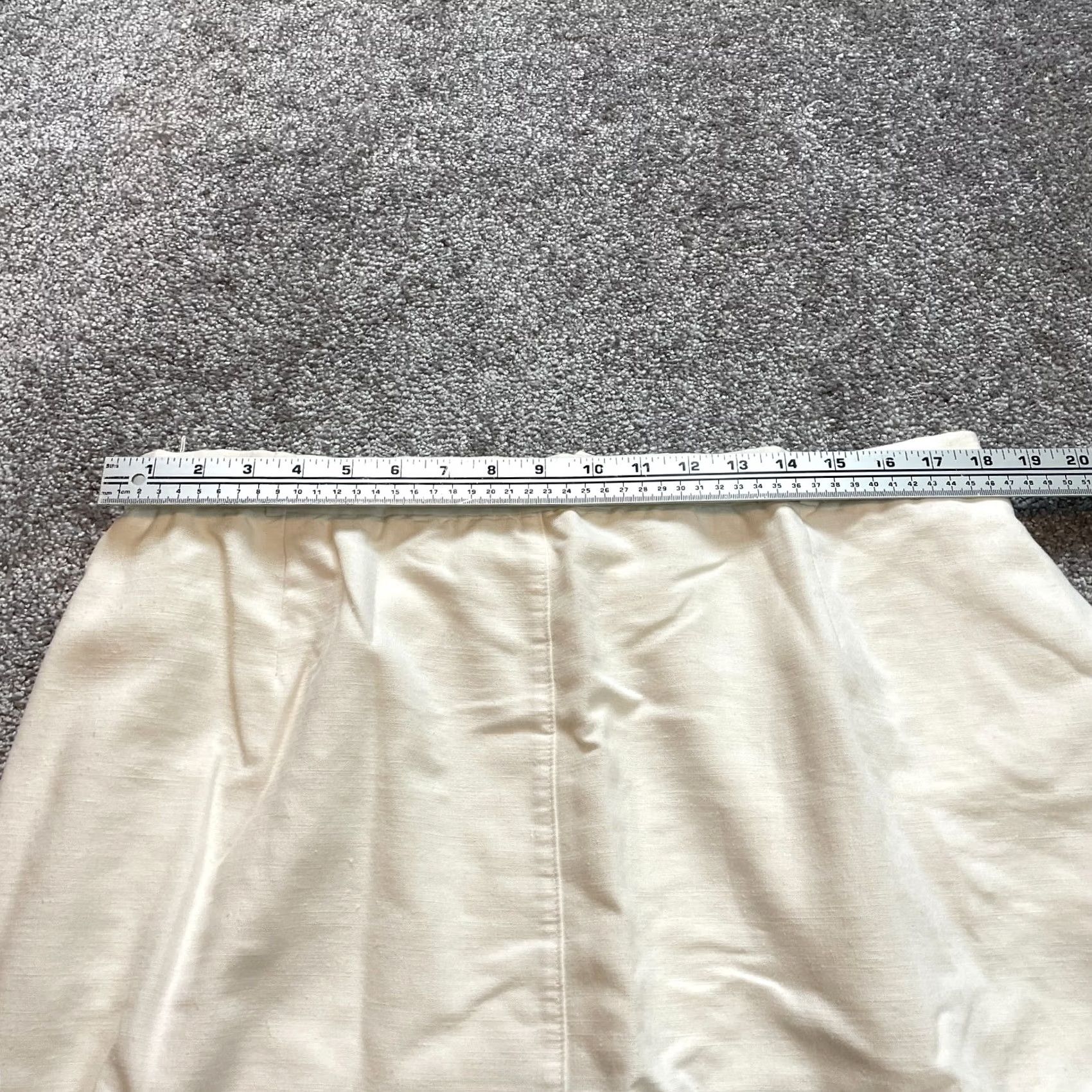 Vintage VINTAGE Koret Career A‑Line Skirt Womens 24W / 38 White Rayon Knee Length US Md. Size 42" / US 20 - 4 Thumbnail