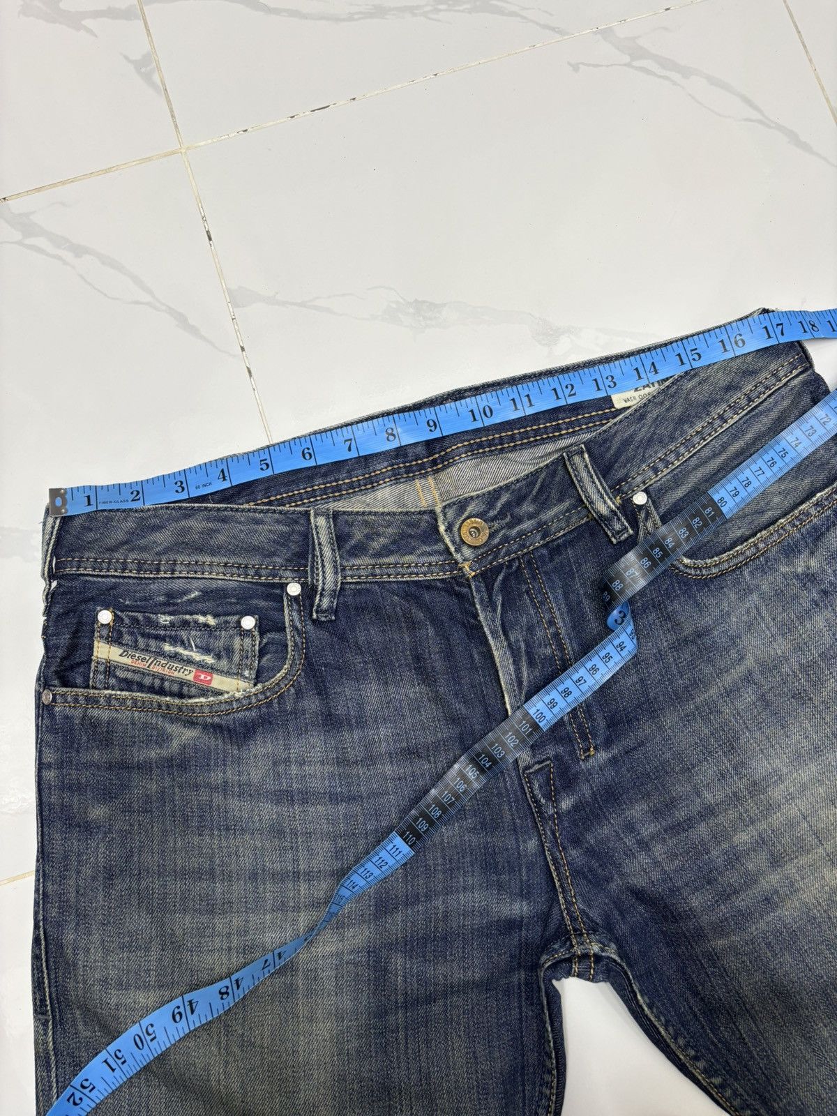 Diesel DIESEL INDUSTRY BAGGY JEANS DISTRESSED DENIM Size US 34 / EU 50 - 10 Thumbnail