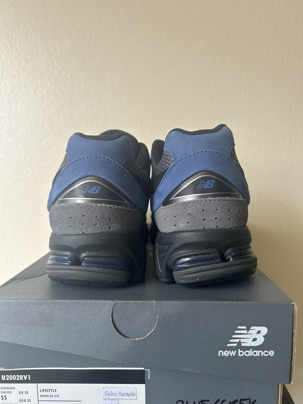 New Balance New Balance 2002R Sneaker Size US 9 / EU 42 - 4 Thumbnail