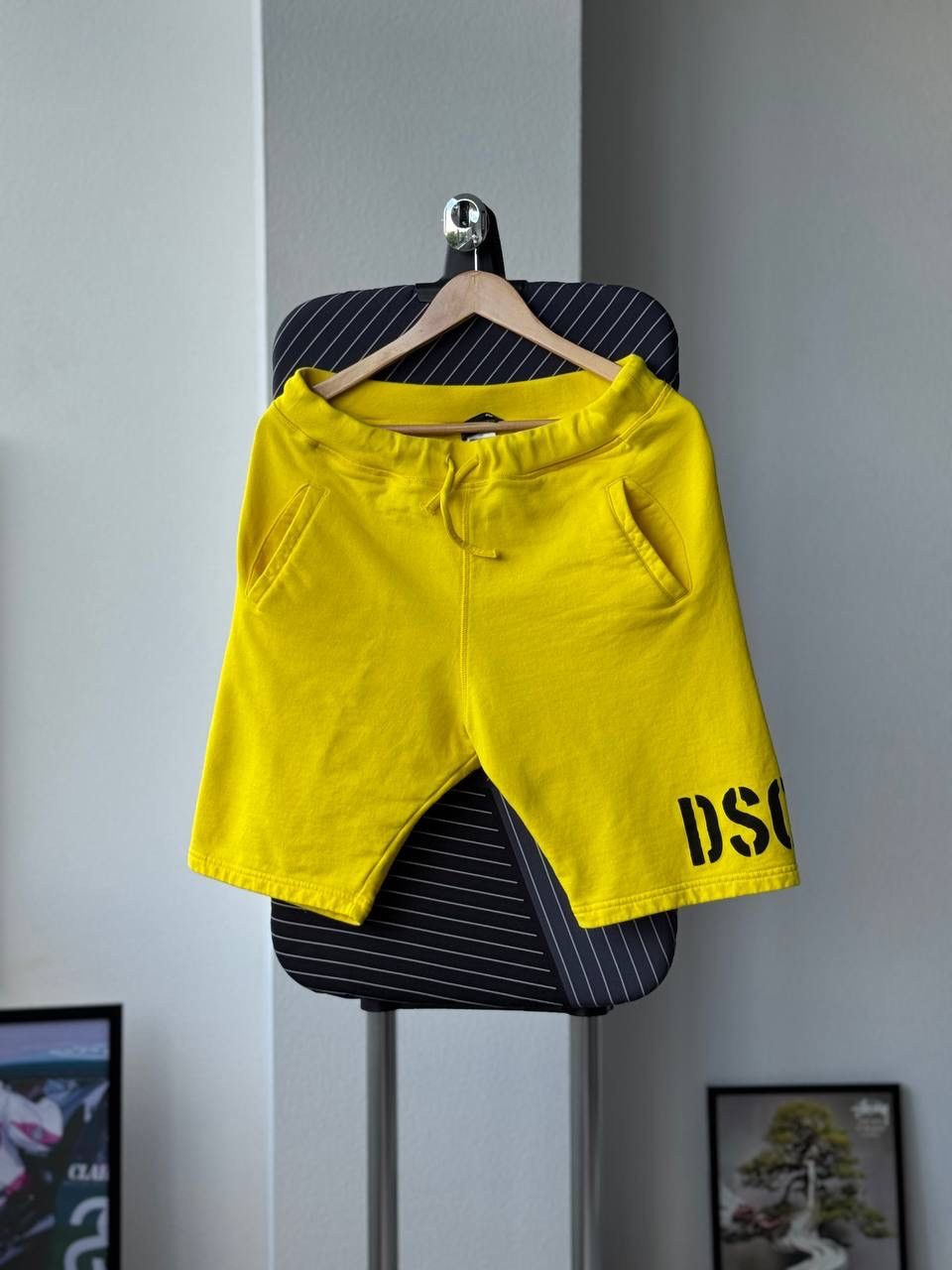 Dsquared2 DSQUARED2 yellow shorts size s Size US 30 / EU 46 - 1 Thumbnail