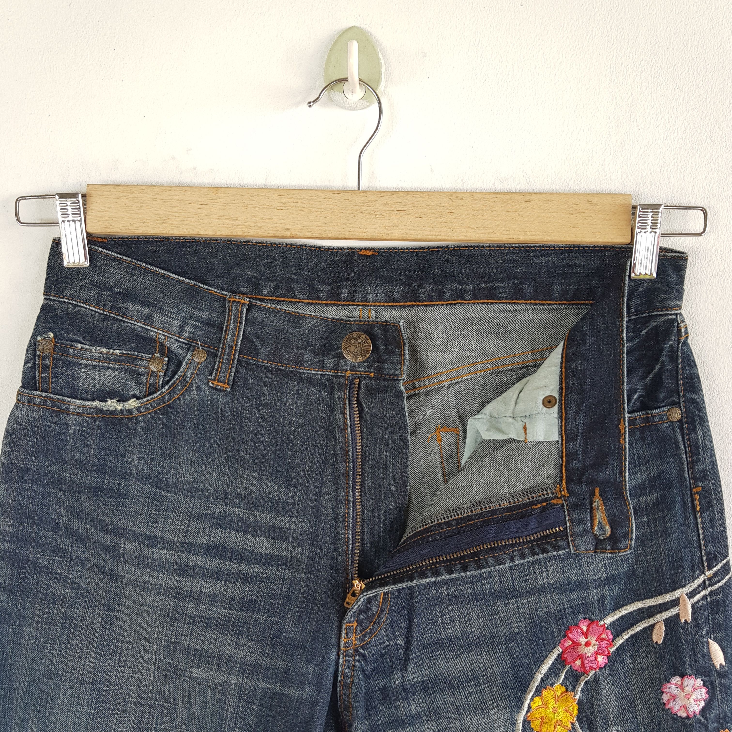 Japanese Brand Vintage Japanese Sukajan Jeans Embroidery Sakura Denim Size US 32 / EU 48 - 6 Thumbnail