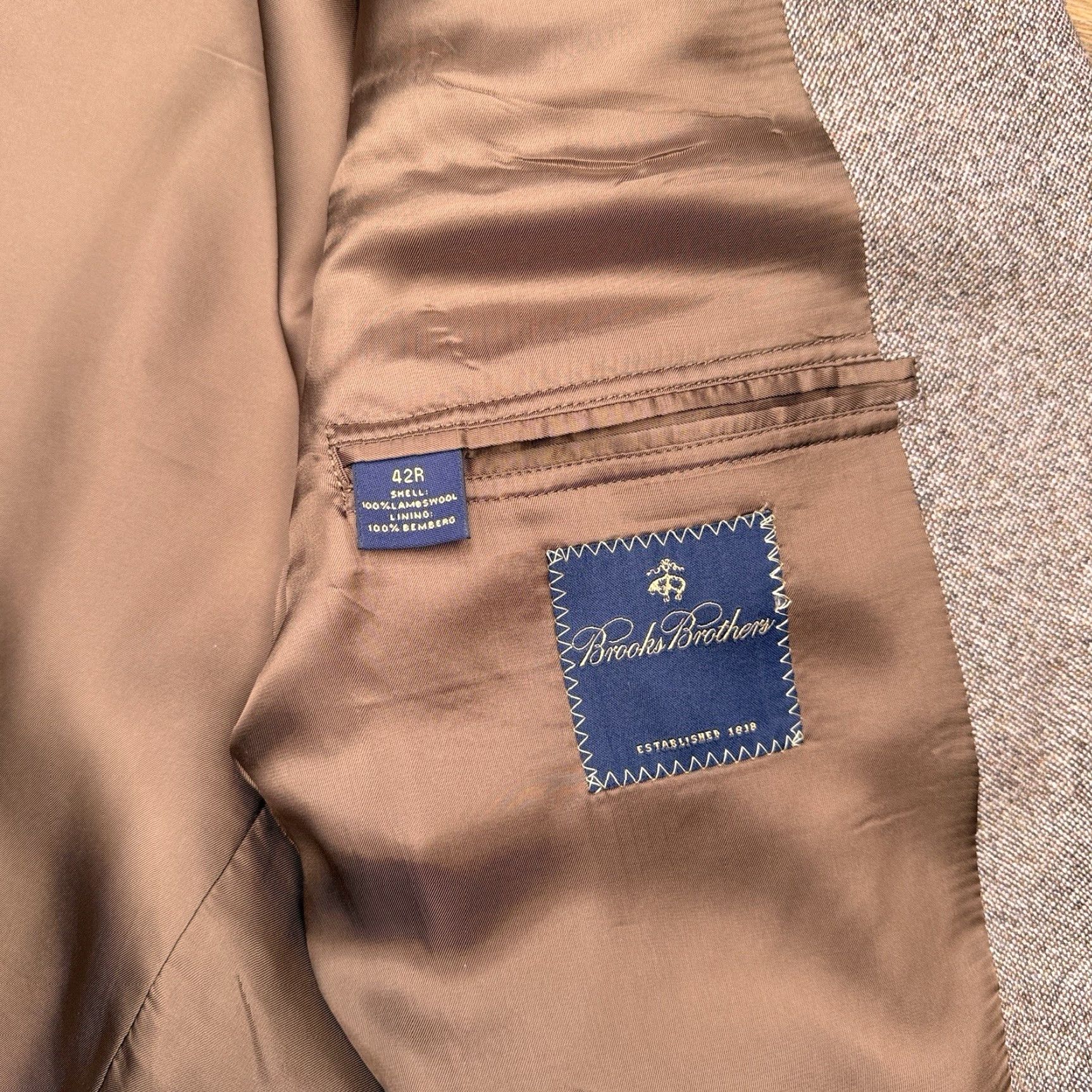 Brooks Brothers Brooks Brothers Tweed Blazer Sport Coat Blazer 42R Tan Wool Wool Blend Brown Notch Three-Button Modern Men Regular Blazer Mens Vintage No N/A Size 42R - 6 Thumbnail