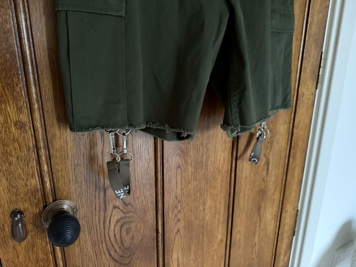 Celine Celine green cargo shorts with Celine logo straps 52 Hedi Size US 36 / EU 52 - 12 Thumbnail