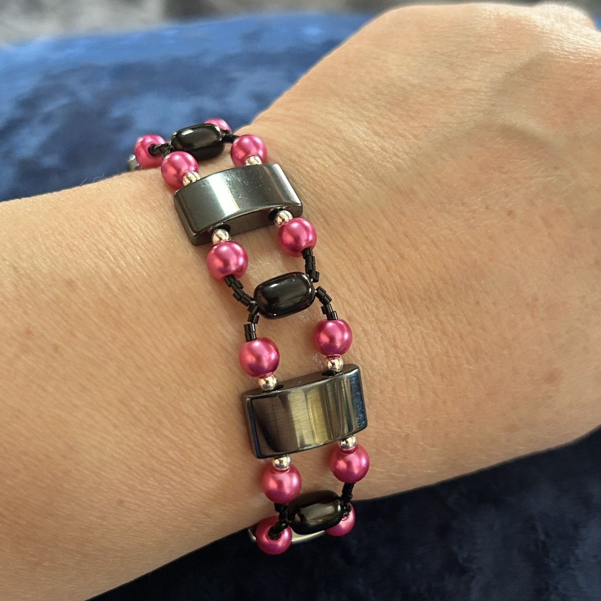 Handmade Handcrafted fuchsia pink Czech glass pearl hematite bracelet Size ONE SIZE - 1 Thumbnail