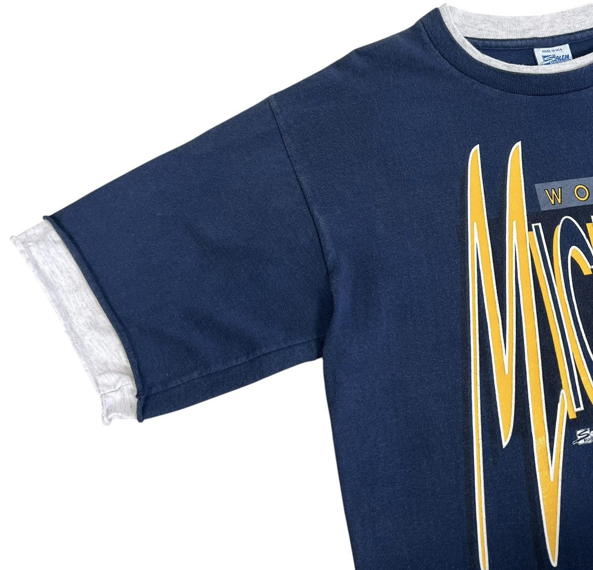 NBA 90s Vintage Michigan Wolverines Tee Size US L / EU 52-54 / 3 - 5 Thumbnail