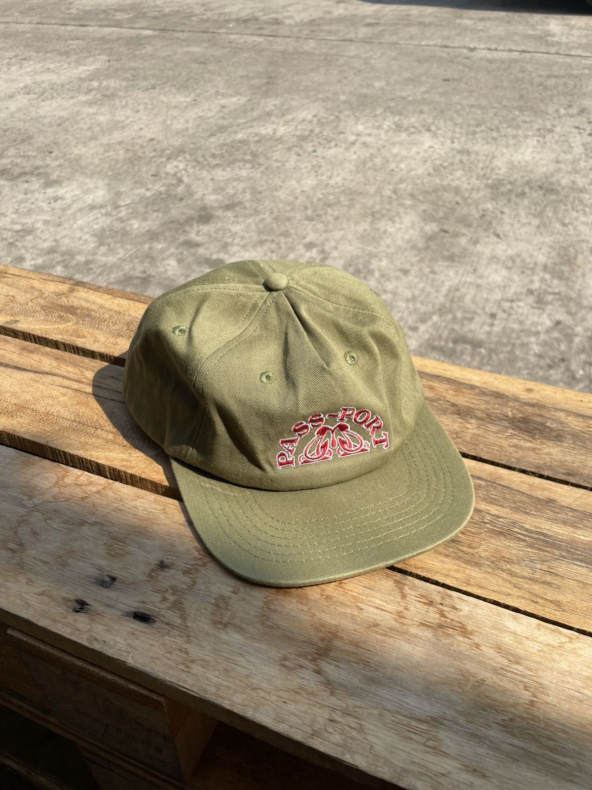 Passport Passport hat crystal 5 panel olive Size ONE SIZE - 1 Thumbnail
