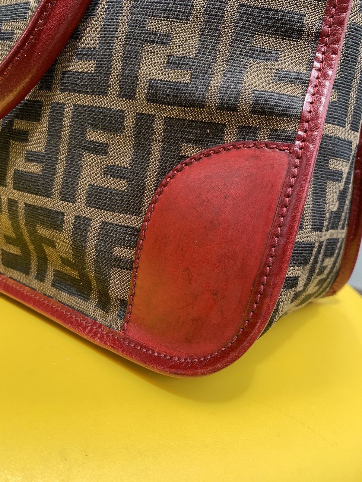 Fendi × Vintage AUTHENTIC VINTAGE FENDI ZUCA TOTE TOBACCO RED BAG Size ONE SIZE - 7 Thumbnail