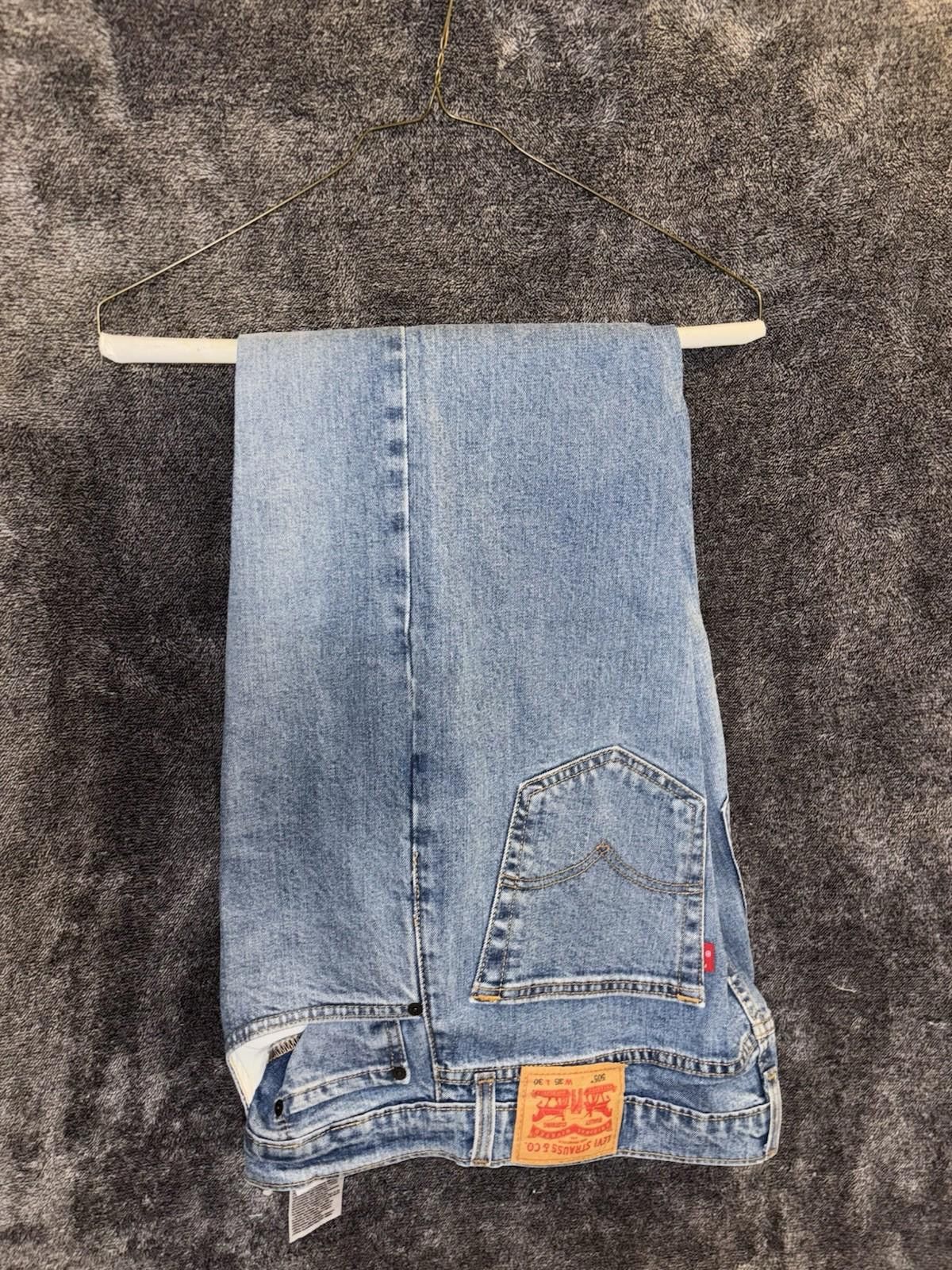 Levi's Vintage Levis 505 Regular Fit Jeans Mens 36x30 Denim Red Tab Size US 36 / EU 52 - 1 Thumbnail