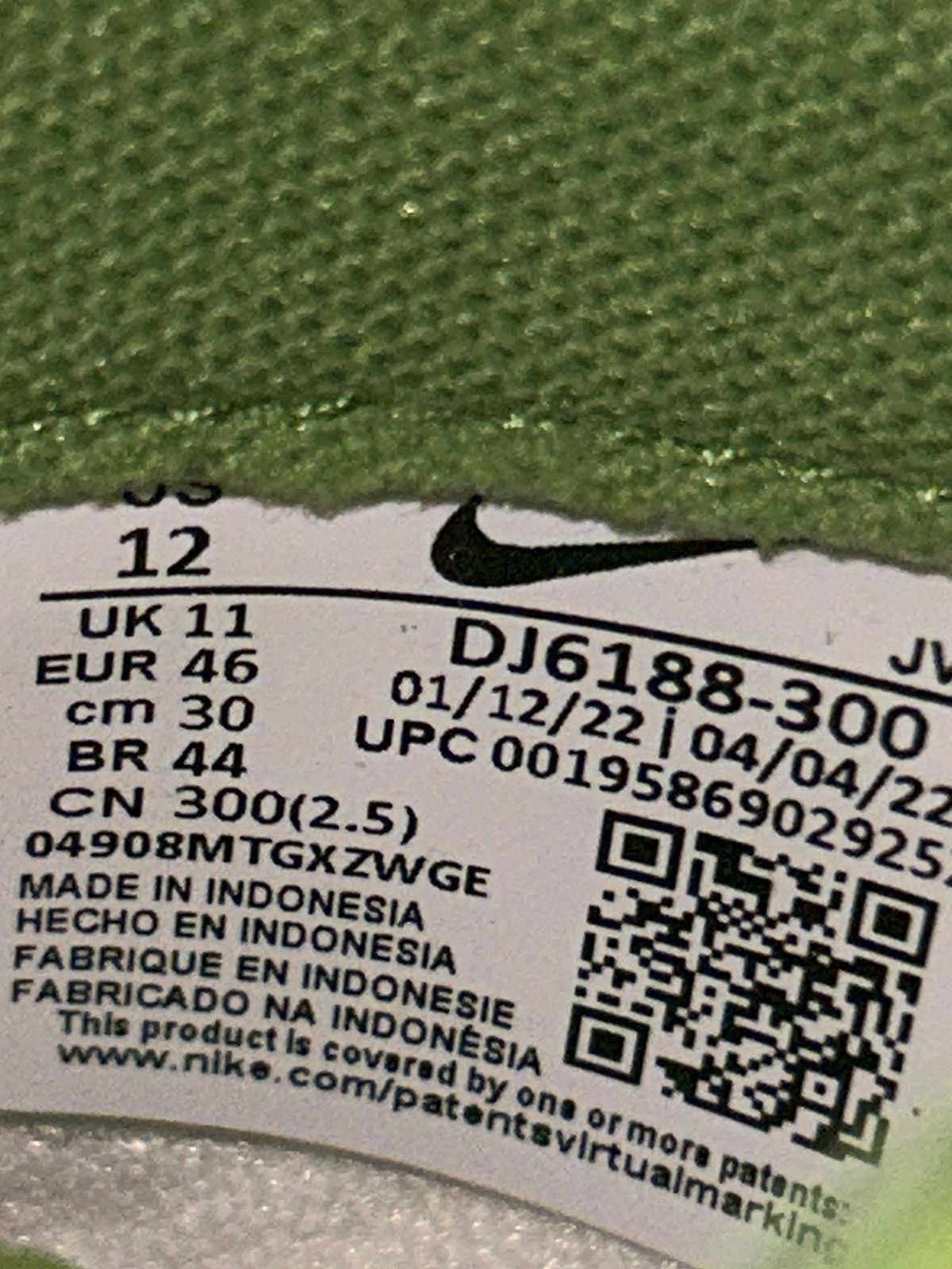 Nike Nike Dunk Low Chlorophyll DJ6188-300 size 12 NEW Size US 12 / EU 45 - 10 Thumbnail