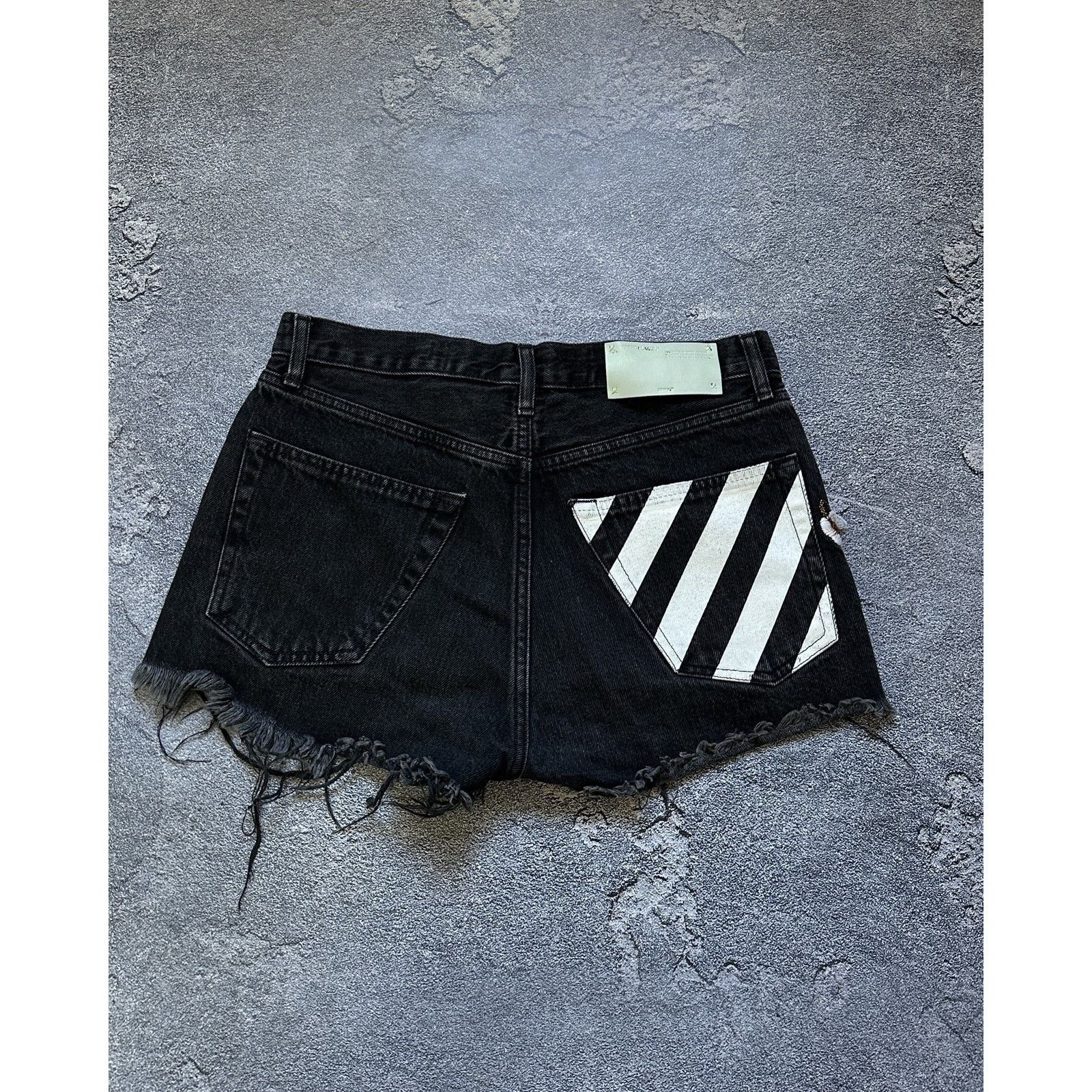 Off-White Off-White Womens Washed Style Denim Mini Shorts Embroidered Size 29" - 2 Thumbnail