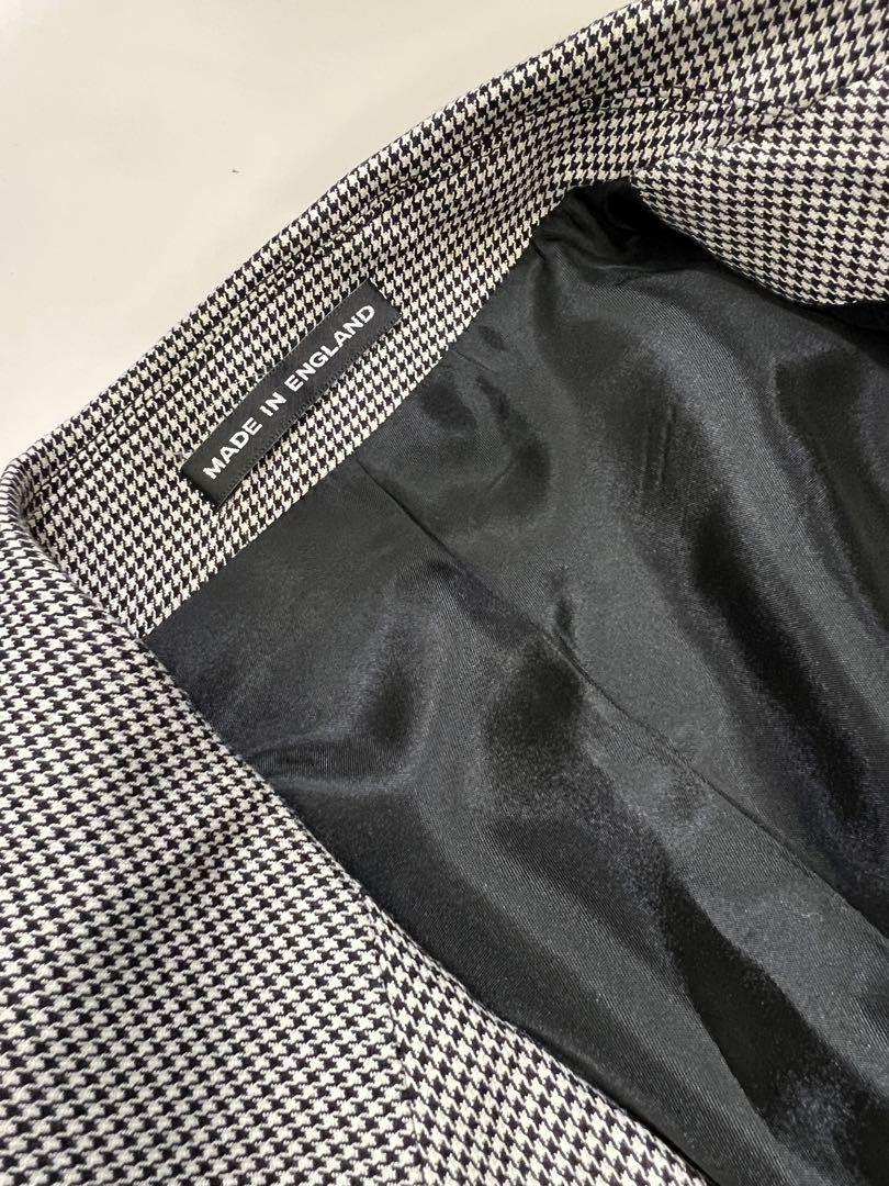 Daniel W. Fletcher DANIEL W. FLETCHER MID LENGTH TAILOR COAT MADE IN ENGLAND Size US XS / EU 42 / 0 - 11 Thumbnail