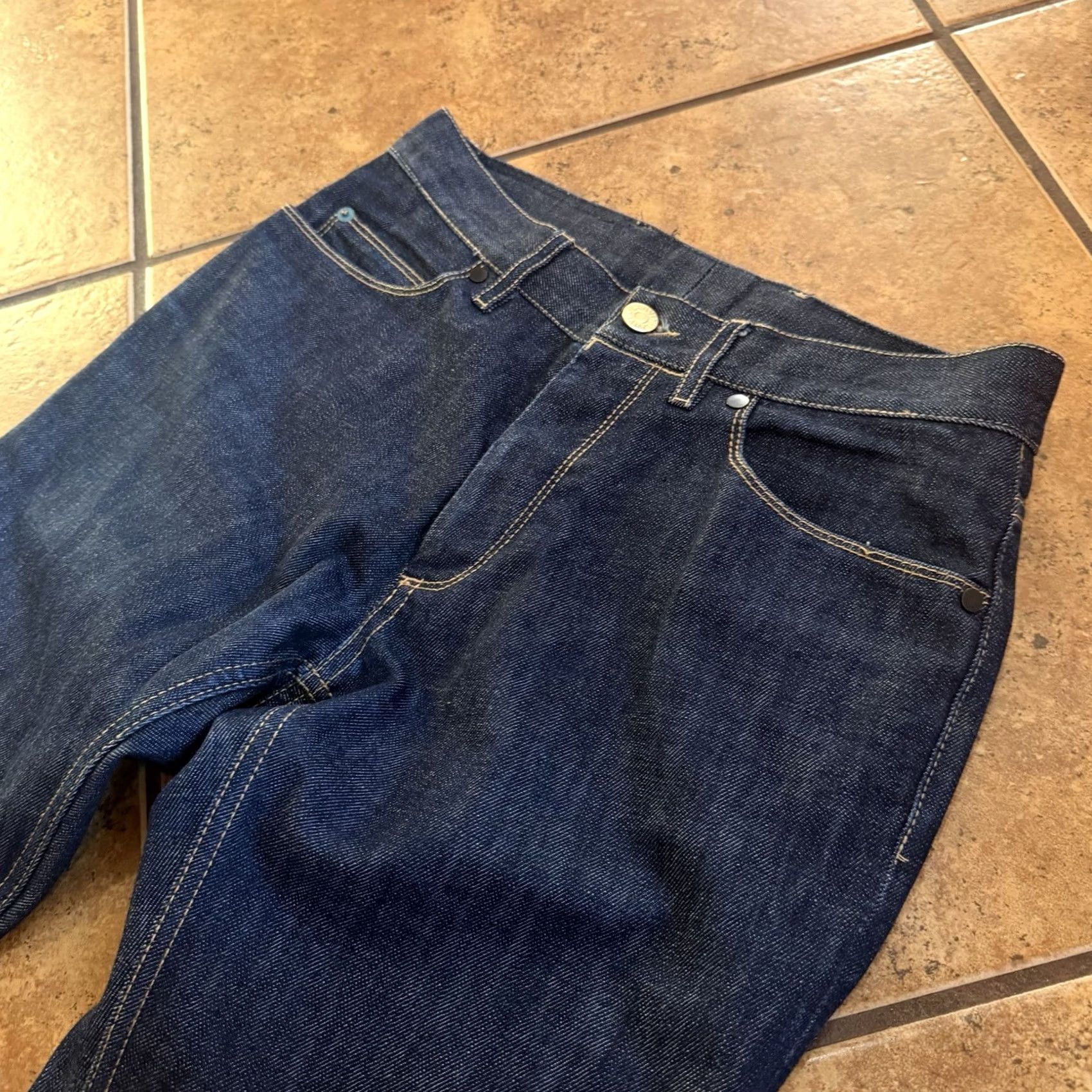 Lanvin Lanvin En Bleu Men’s Jeans Slim Straight 28 X 28 Blue Cotton Stretch Denim Regular Size 28 Mens Jeans - Lanvin - Size 28 - Slim Fit - Blue Size US 28 / EU 44 - 4 Thumbnail
