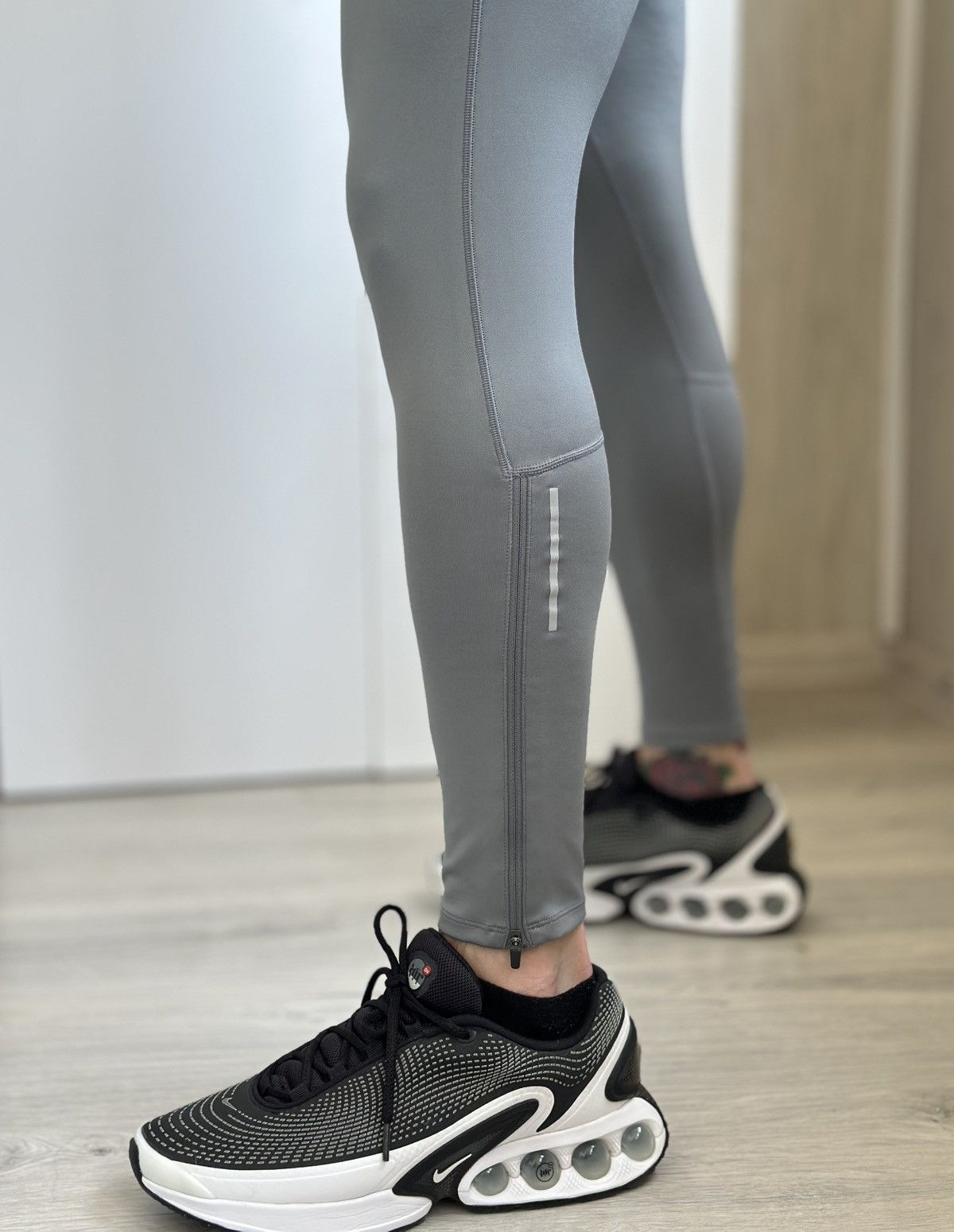 Nike Nike Running Training Set Long Sleeve Shirt Leggings Size L Size US M / EU 48-50 / 2 - 5 Thumbnail