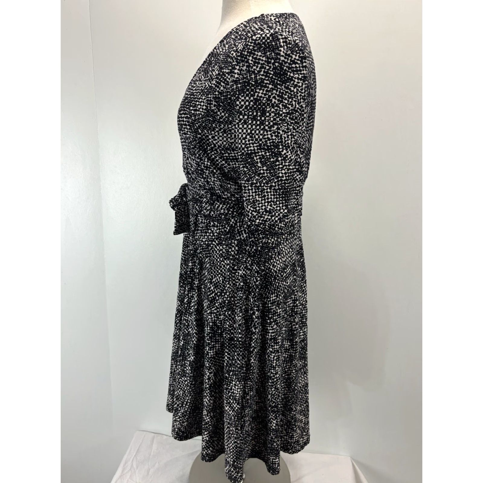 Ralph Lauren Lauren Ralph Lauren Wrap Dress Sz 2 Women’s Black White Stretch Comfort Career Size XS / US 0-2 / IT 36-38 - 2 Thumbnail