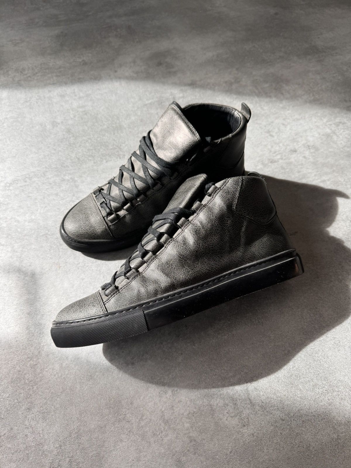 Balenciaga arena high top grey best sale