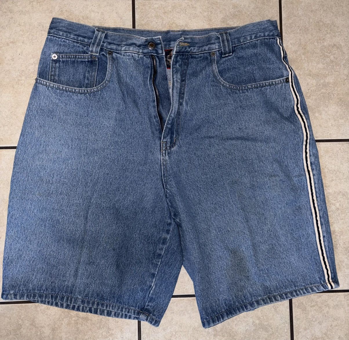 Bugle Boy Vintage Bugle Boy denim shorts size 36 Size US 36 / EU 52 - 1 Thumbnail
