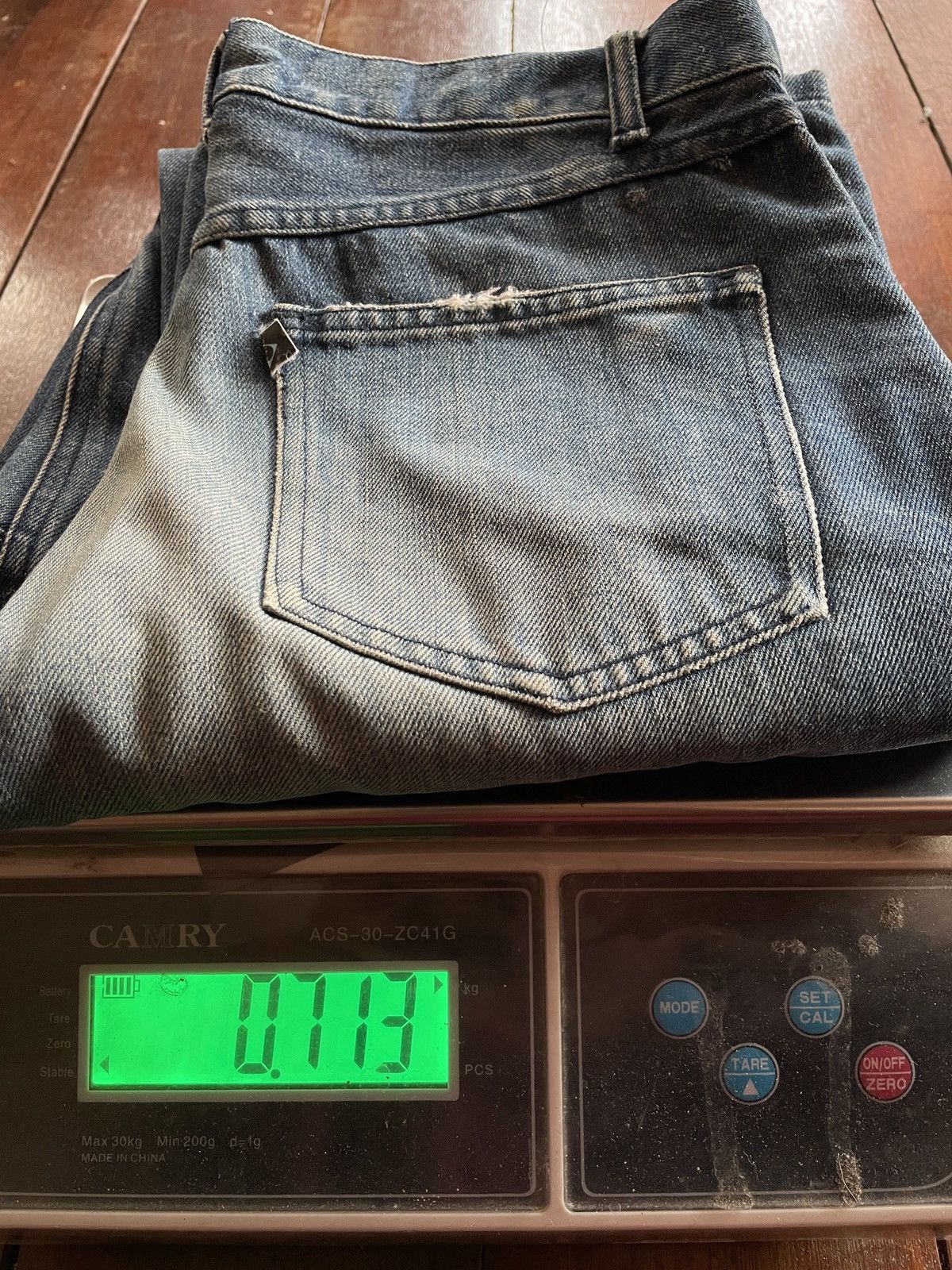 DuPont Hosu Japan Coolmax Faded Jeans Size US 31 - 10 Thumbnail