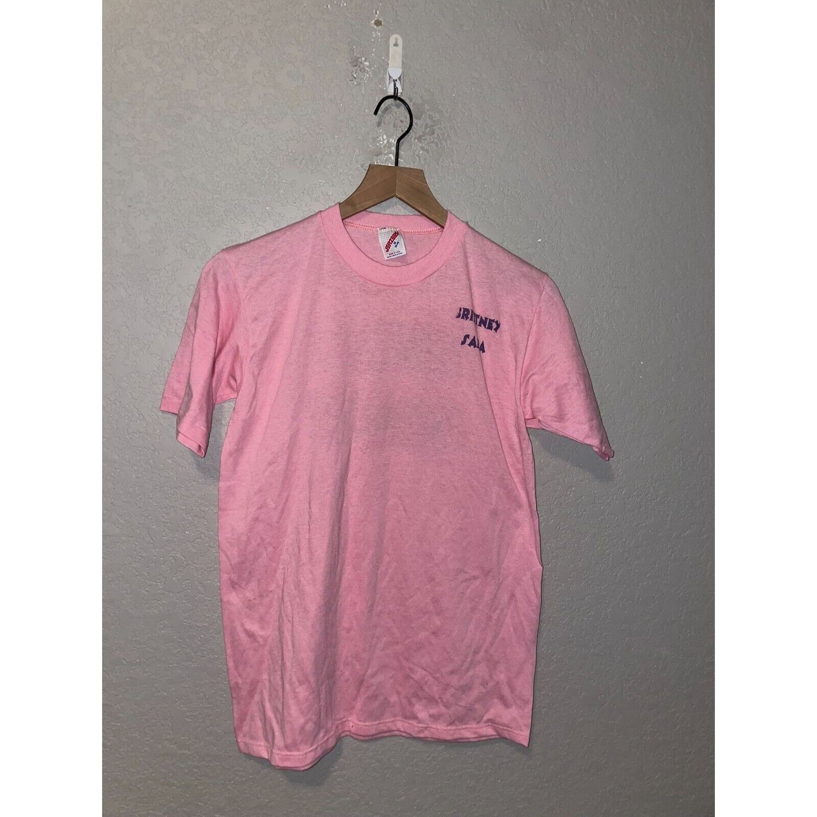 Jerzees Vintage Montana Show Offs Shirt Jerzees Sara Pink Tee 90s M Size US M / EU 48-50 / 2 - 1 Thumbnail
