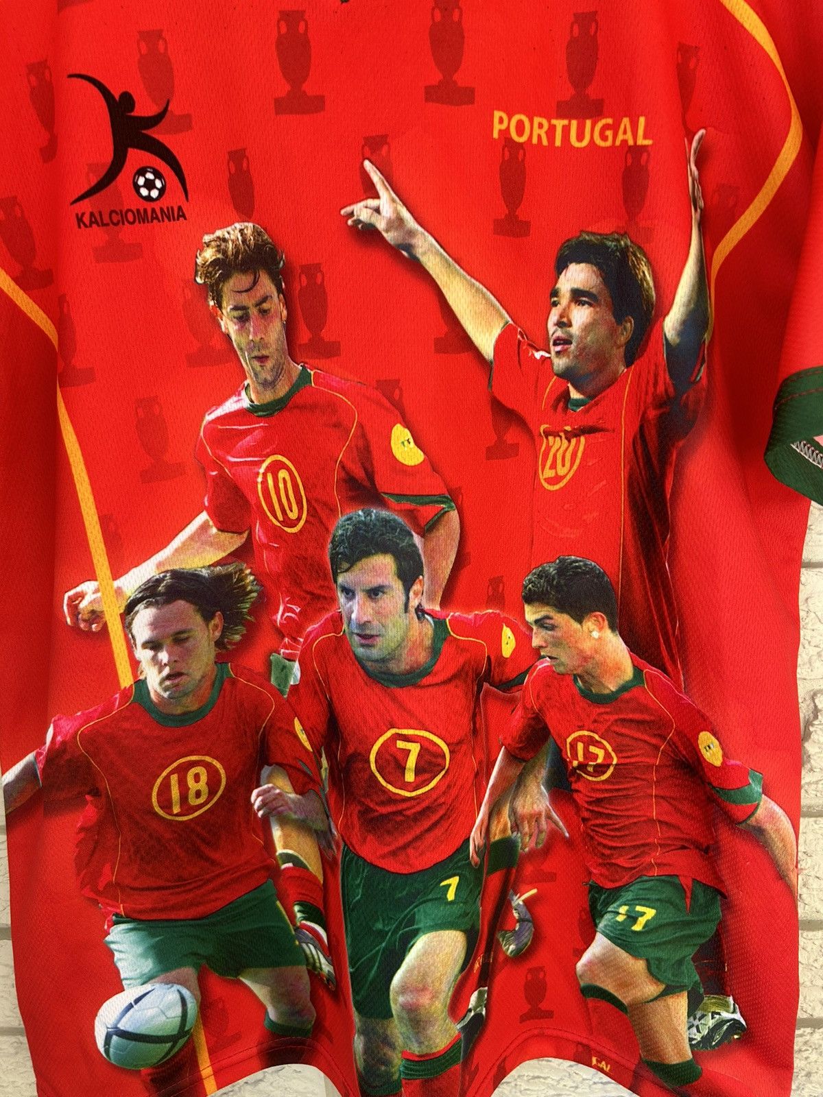 Vintage Vintage Portugal Legends Ronaldo Soccer Jersey Size US S / EU 44-46 / 1 - 6 Thumbnail
