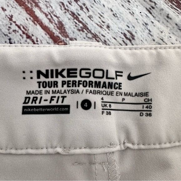 Nike Nike Beige Light Tan Golf Skirt Size 27" / US 4 / IT 40 - 5 Thumbnail