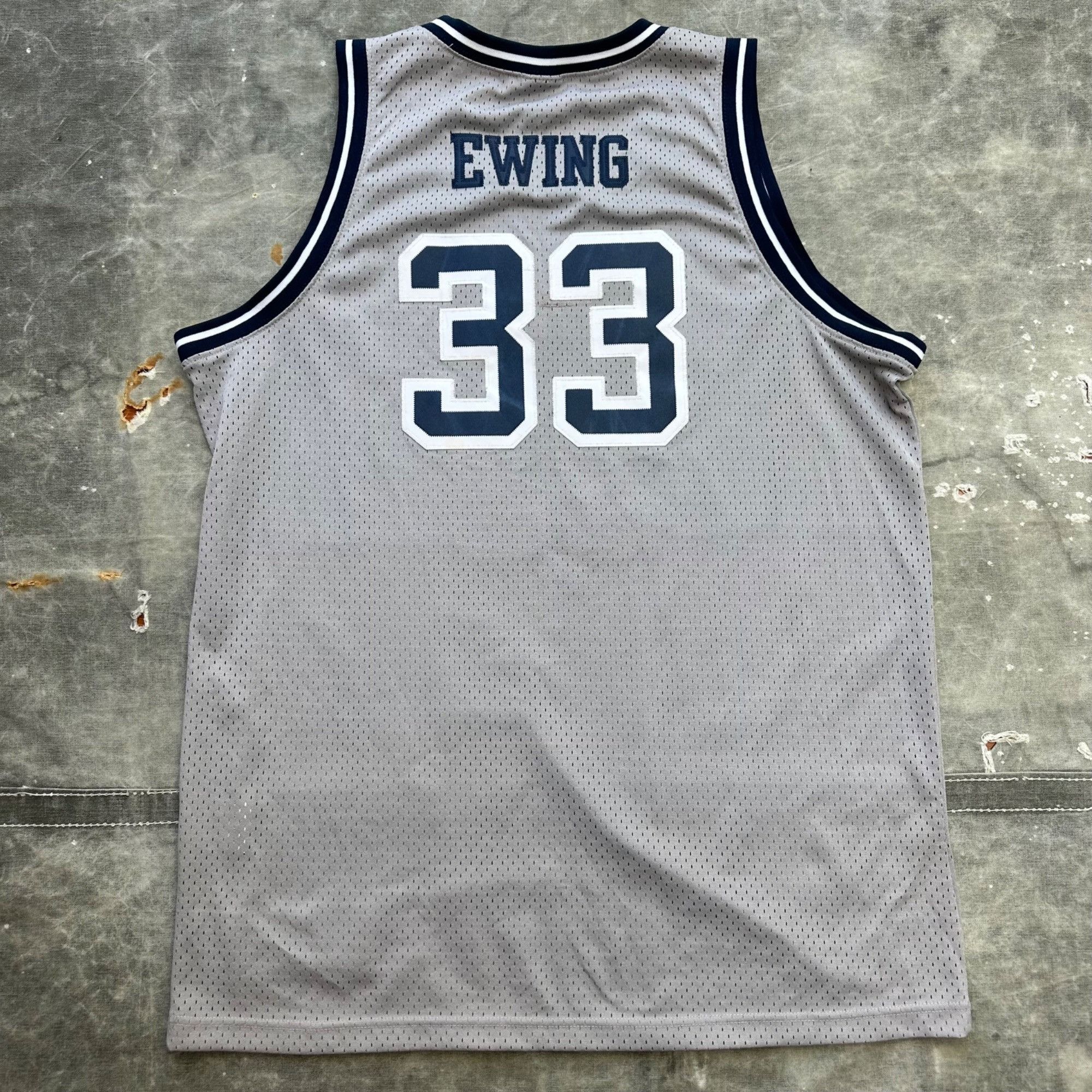 Vintage Vintage Nike Georgetown Ewing Throwback Jersey Size US XL / EU 56 / 4 - 2 Thumbnail