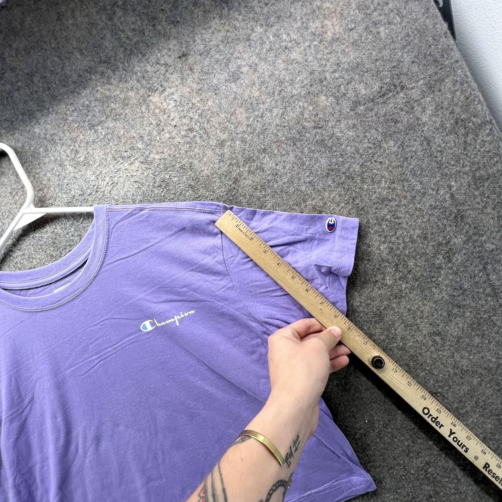Champion Champion Shirt Womens Large Purple Logo Cropped Crew Neck Short Sleeve Tee Top Size L / US 10 / IT 46 - 4 Thumbnail