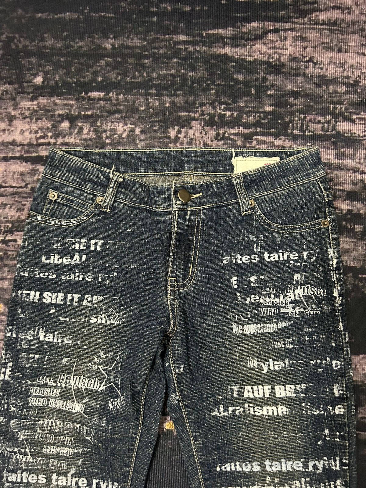 If Six Was Nine H.Naoto + DIE Poem Print Flare Jeans Size US 27 - 8 Thumbnail