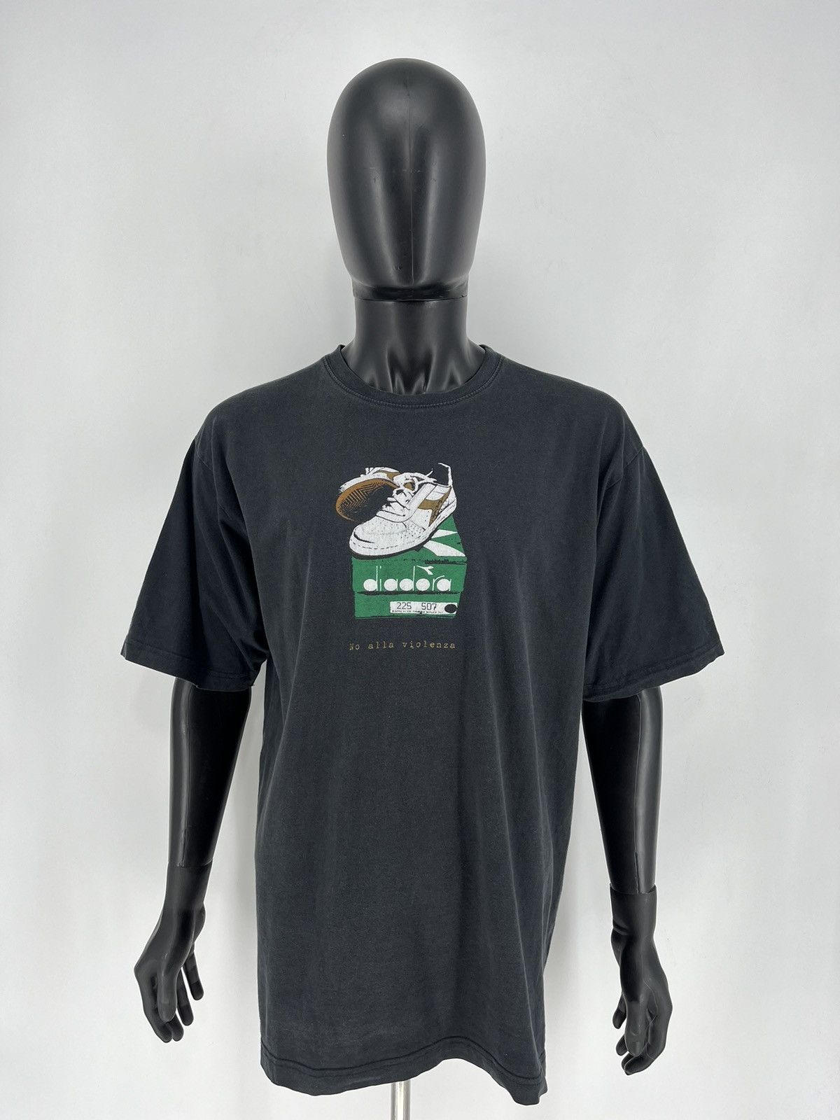 Vintage Vintage 80s Casuals Diadora"No alla violenza" No to violence Size US XL / EU 56 / 4 - 2 Thumbnail