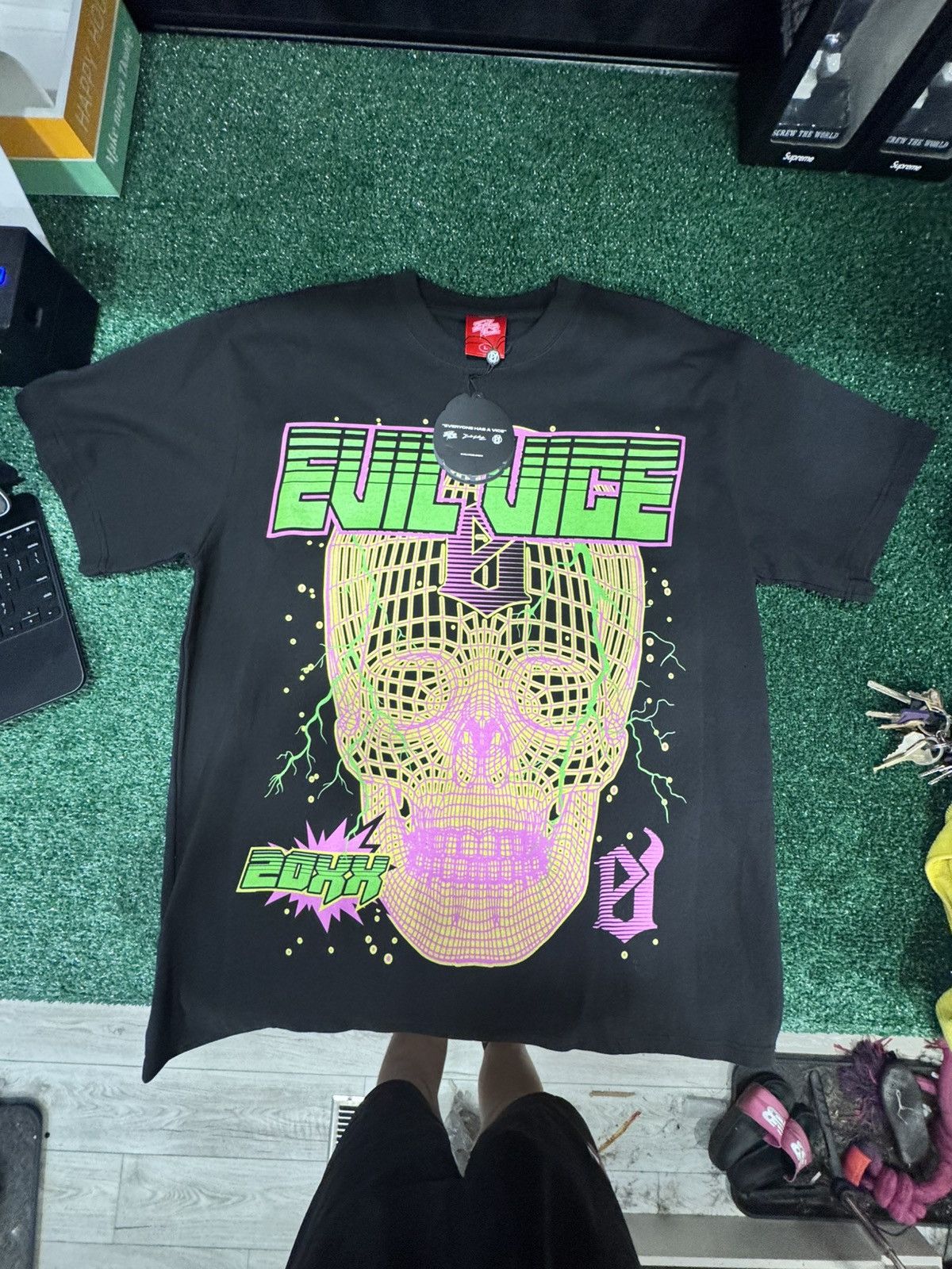 Other Evil vice t-shirt with dual hit graphic Size US L / EU 52-54 / 3 - 1 Thumbnail