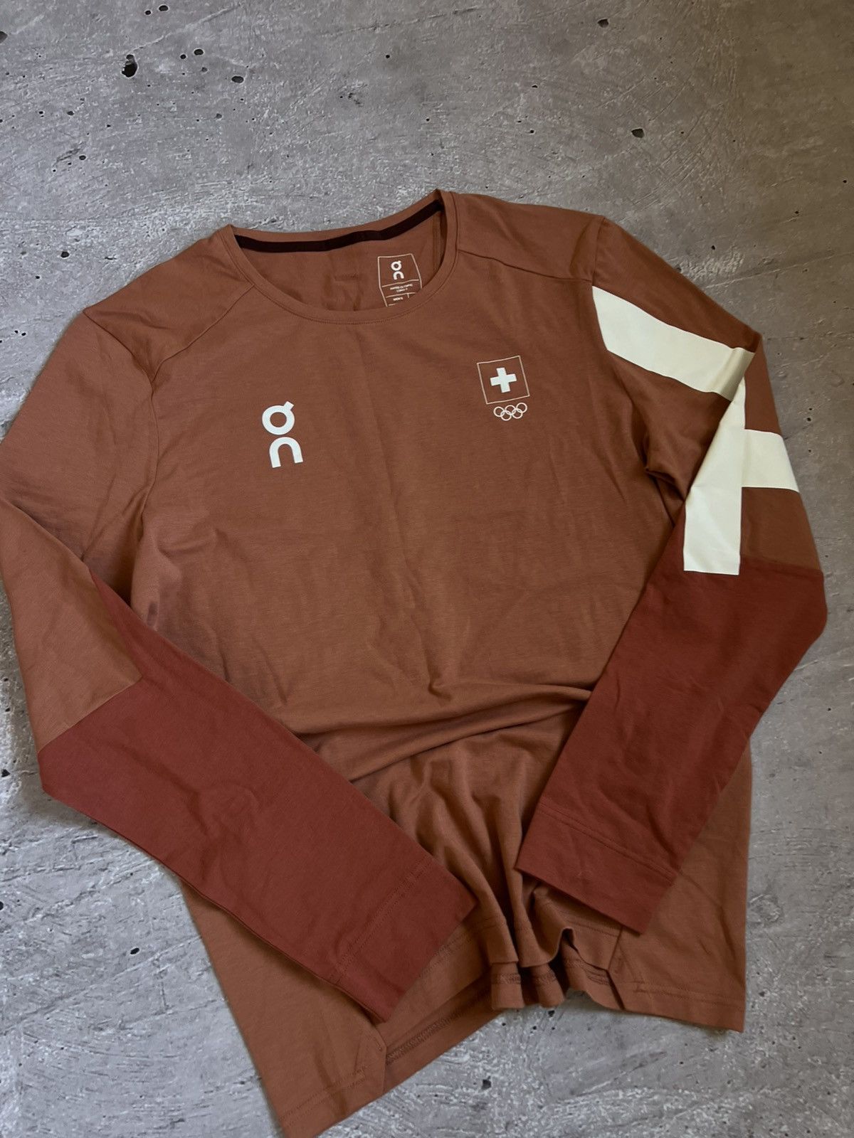 Other Rare On Cloud Running Long Sleeve Men Size M Size US M / EU 48-50 / 2 - 1 Thumbnail