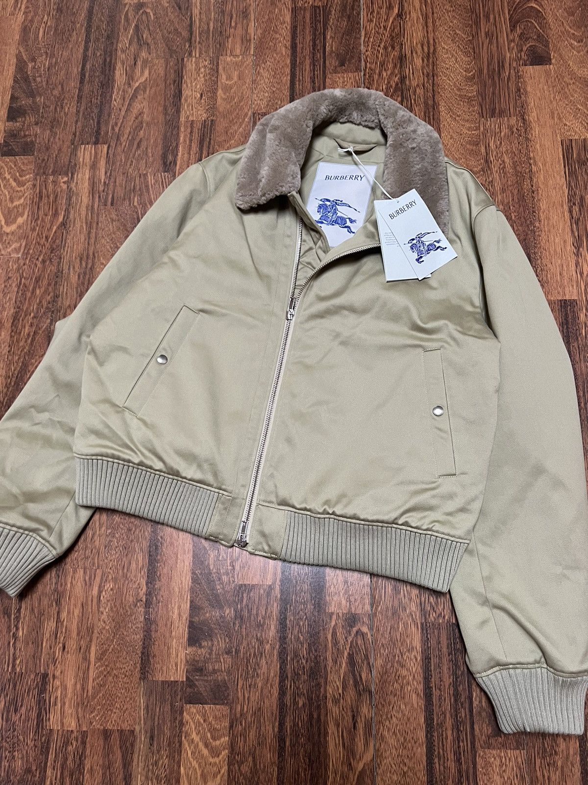 Burberry RRP 1.100$ Burberry Shearling Collar Bomber Jacket Size XL Size US XL / EU 56 / 4 - 5 Thumbnail
