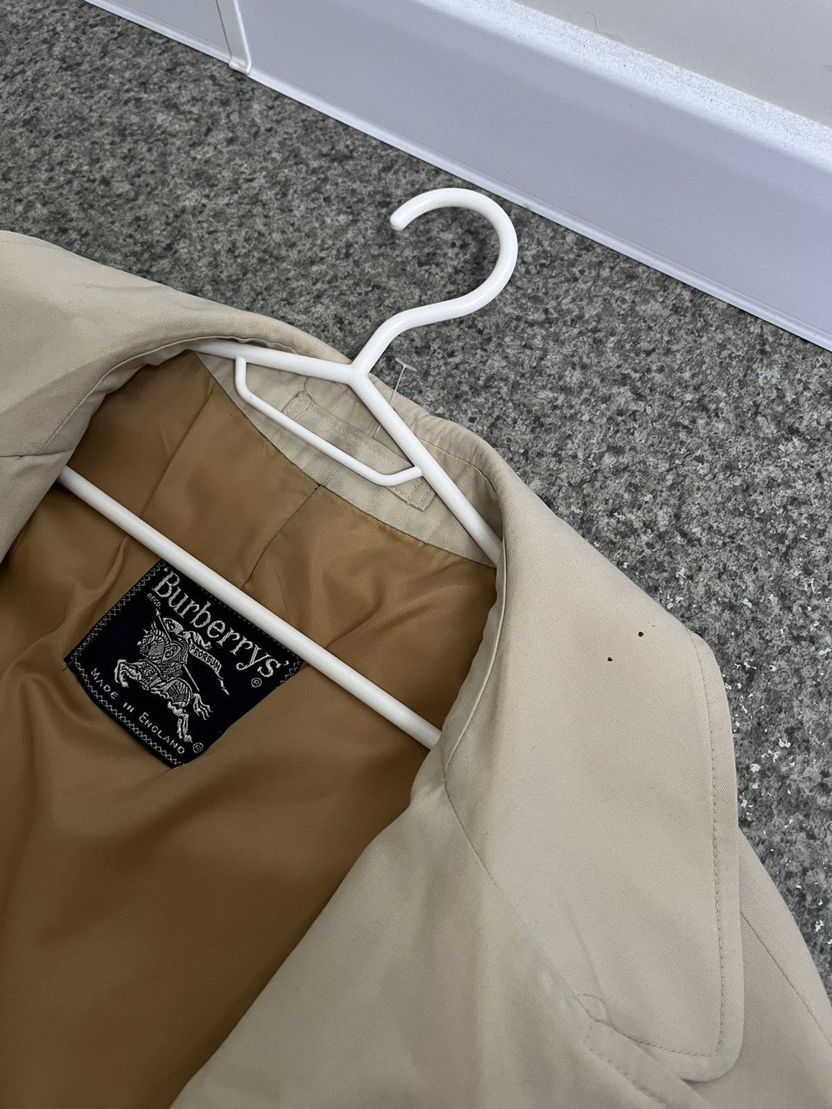 Burberry Vintage Burberry Rain Coat Reg 42 Size US L / EU 52-54 / 3 - 8 Thumbnail