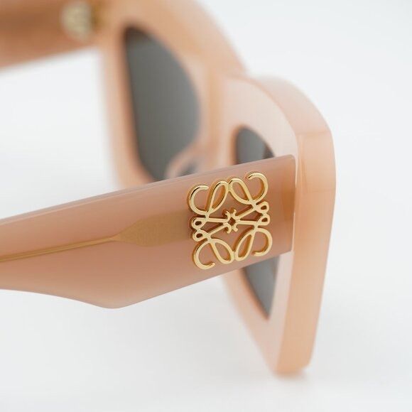 Polo Ralph Lauren Loewe LW40145F 72E Sunglasses Shiny Pink Cat Eye Frame Size ONE SIZE - 5 Thumbnail