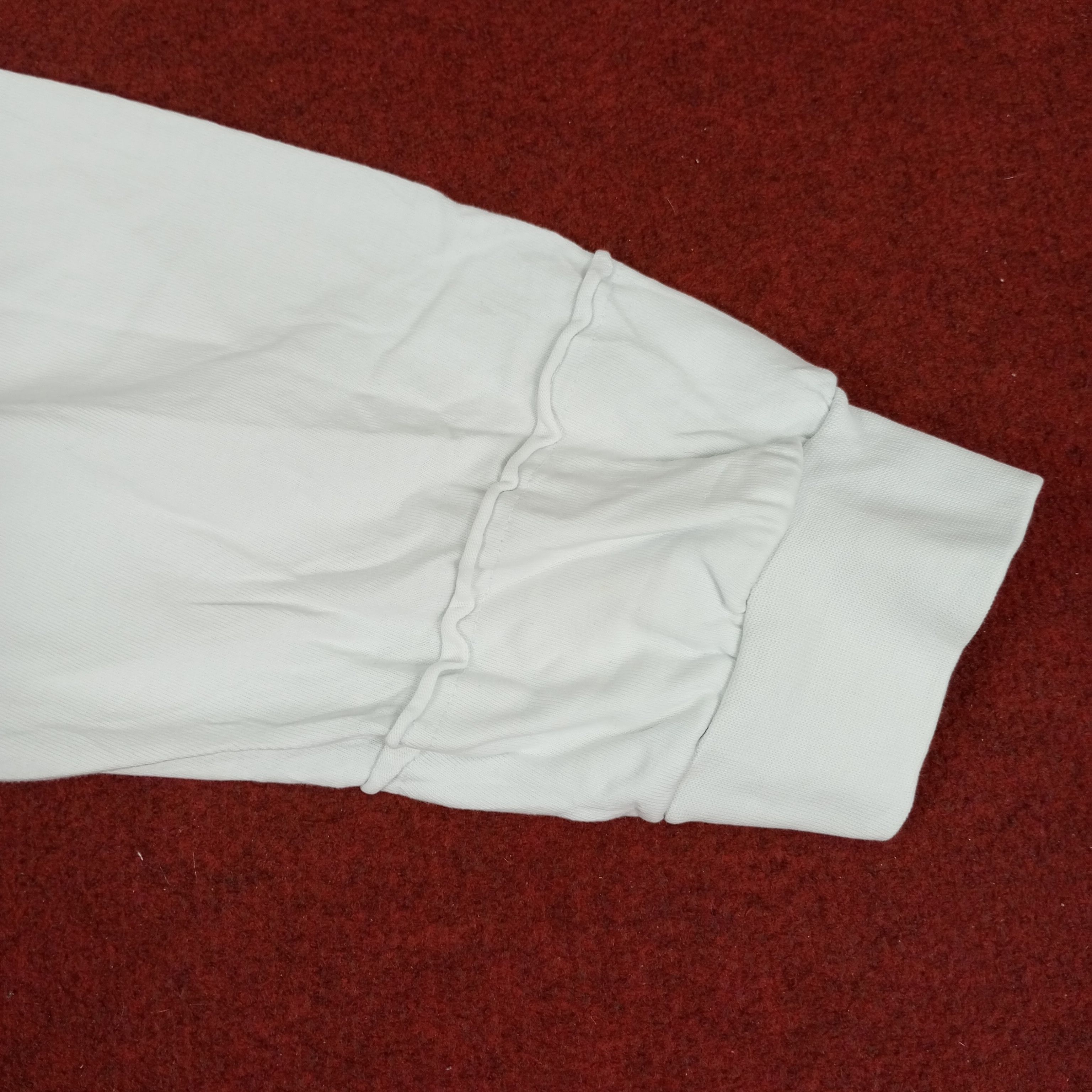 GU × Japanese Brand × Undercover GU X Undercover Japanese Brand Designer Tshirt Size US XL / EU 56 / 4 - 9 Thumbnail