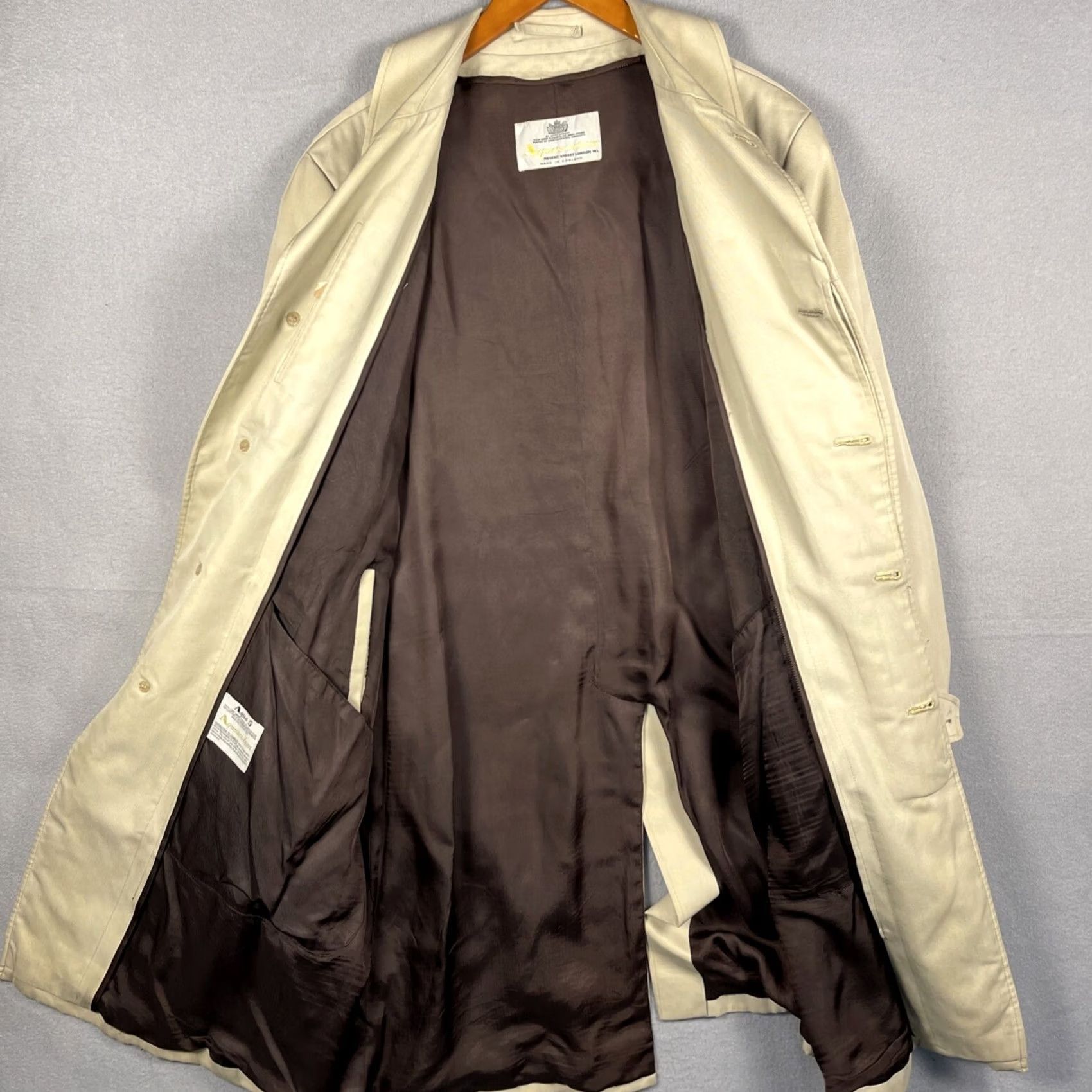 Aquascutum VINTAGE Aquascutum Trench Coat Men’s L Beige/ Taupe Classic READ Size US L / EU 52-54 / 3 - 3 Thumbnail