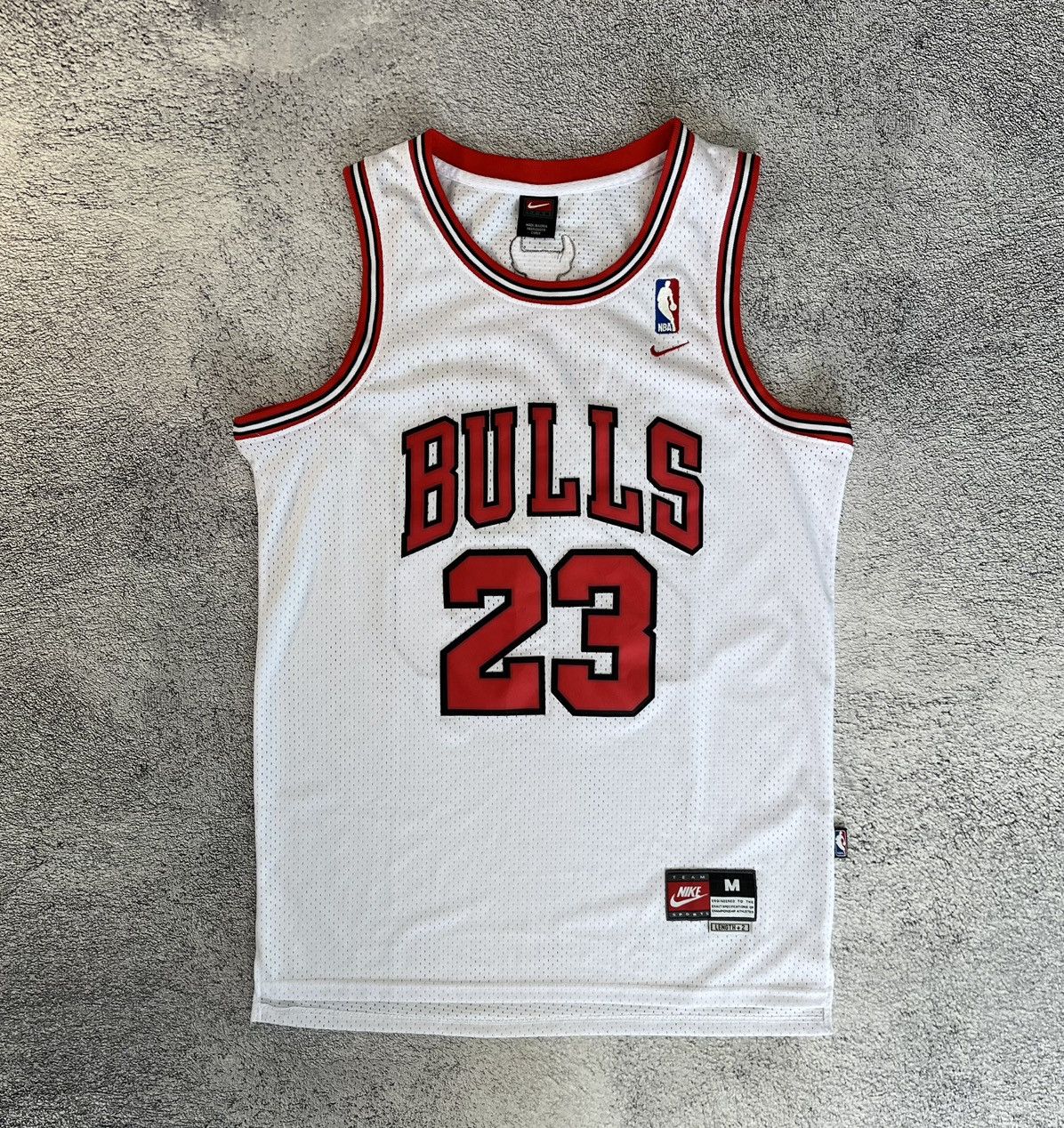 Nike Vintage Nike Chicago Bulls Michael Jordan Jersey NBA Korea Size US M / EU 48-50 / 2 - 1 Thumbnail